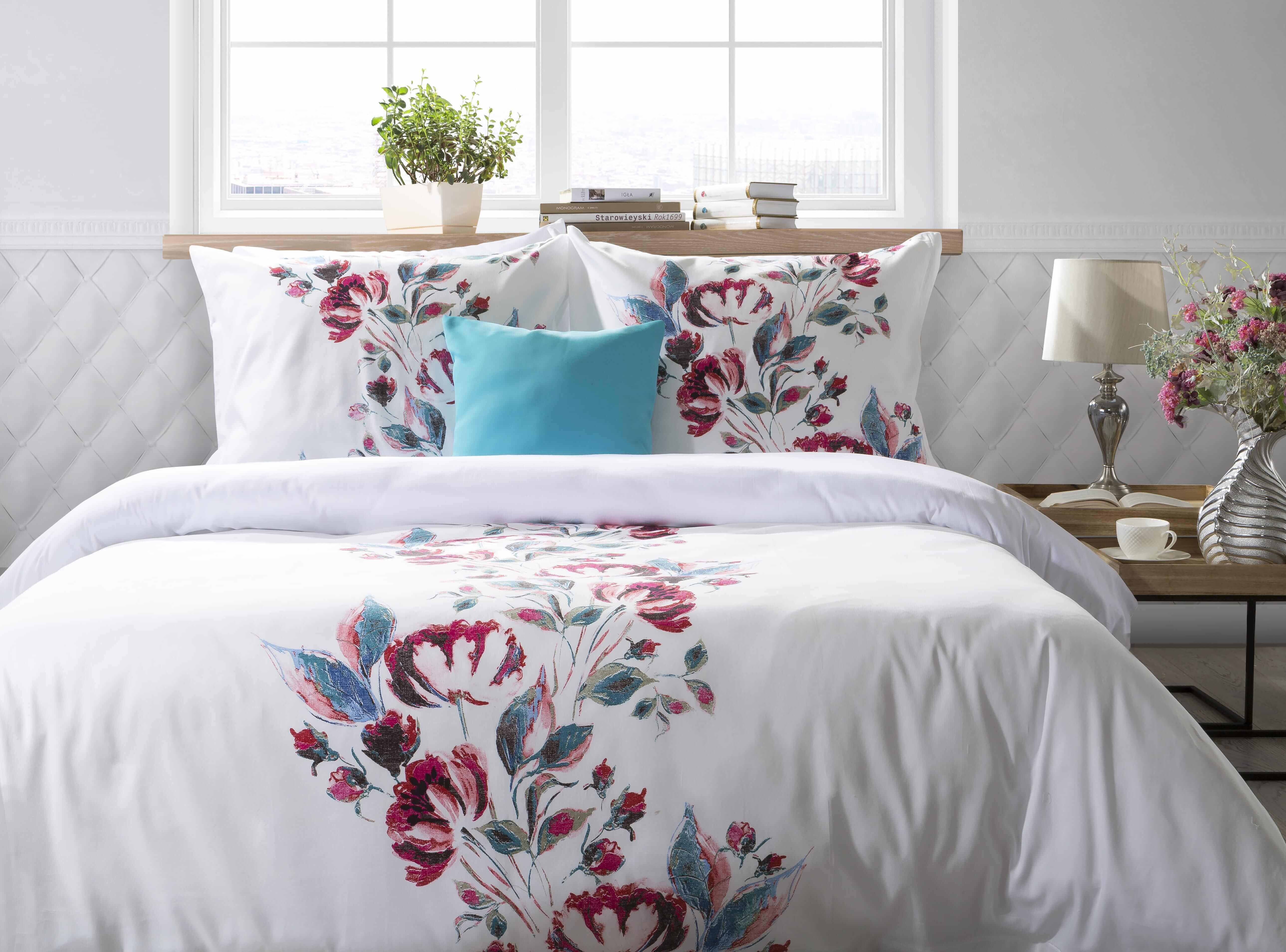 BIAŁA SYPIALNIA -SPRAWDZONE SPOSOBY NA OCIEPLENIE WNĘTRZA