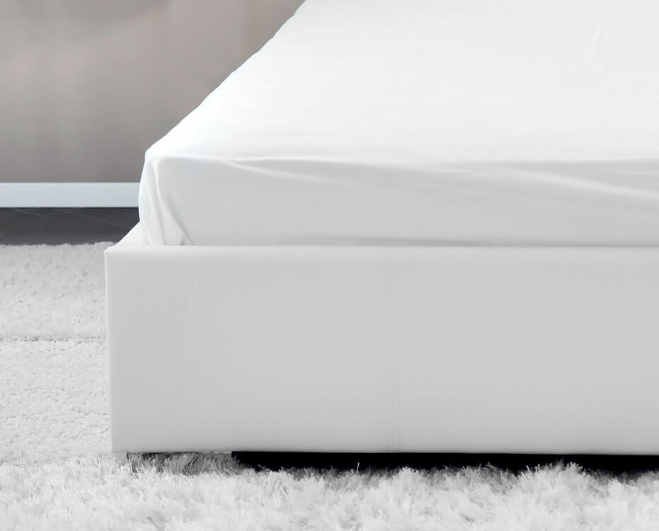 Jak złożyć prześcieradło z gumką (2)-min