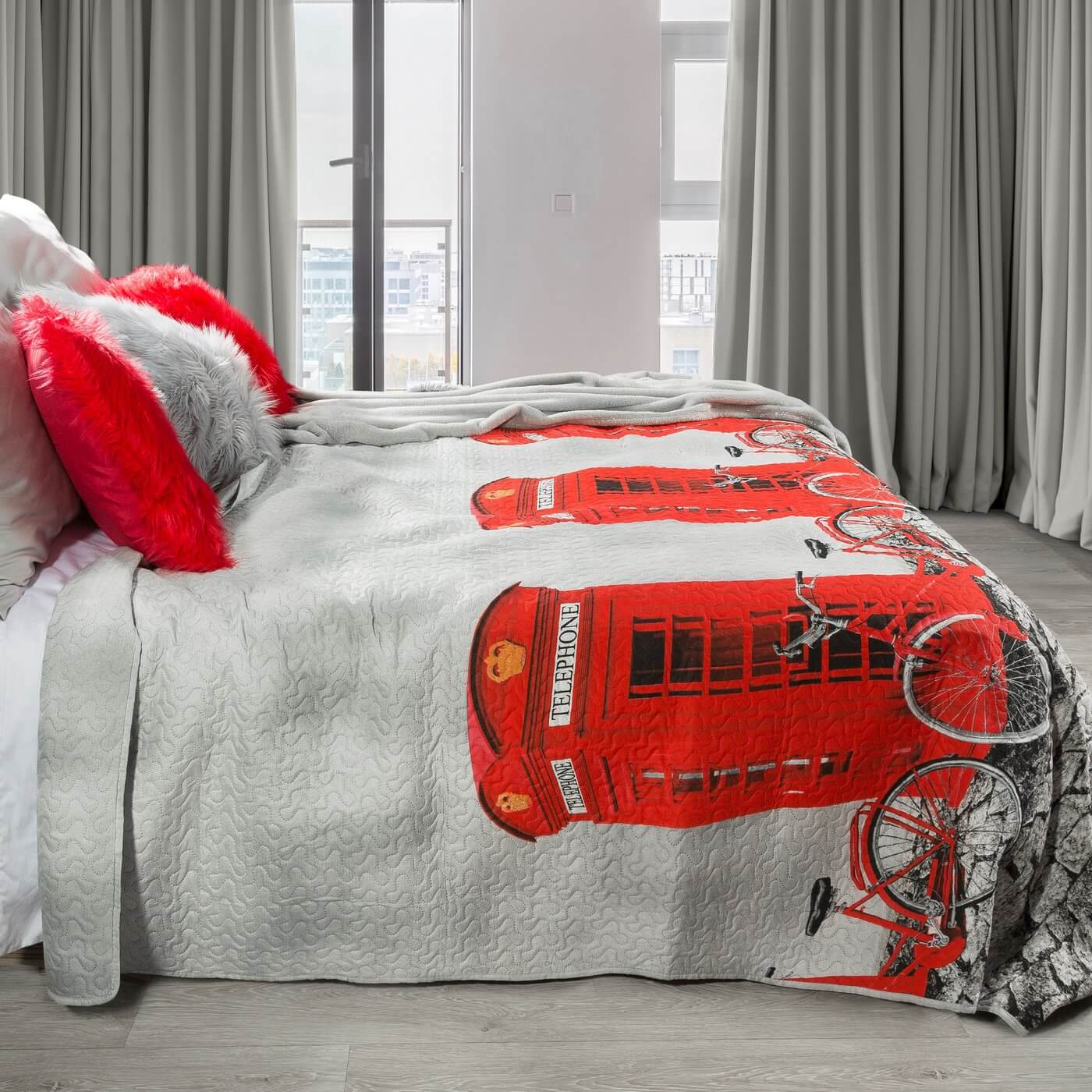 pokój młodzieżowy na poddaszu