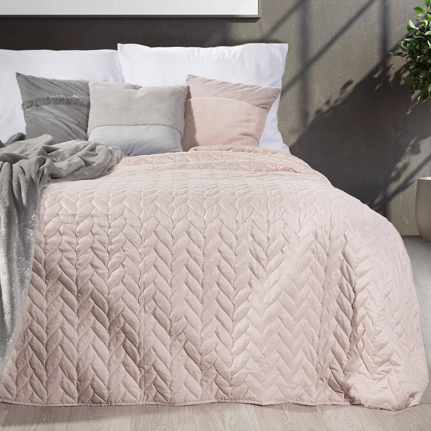 beżowe ściany eurofirany