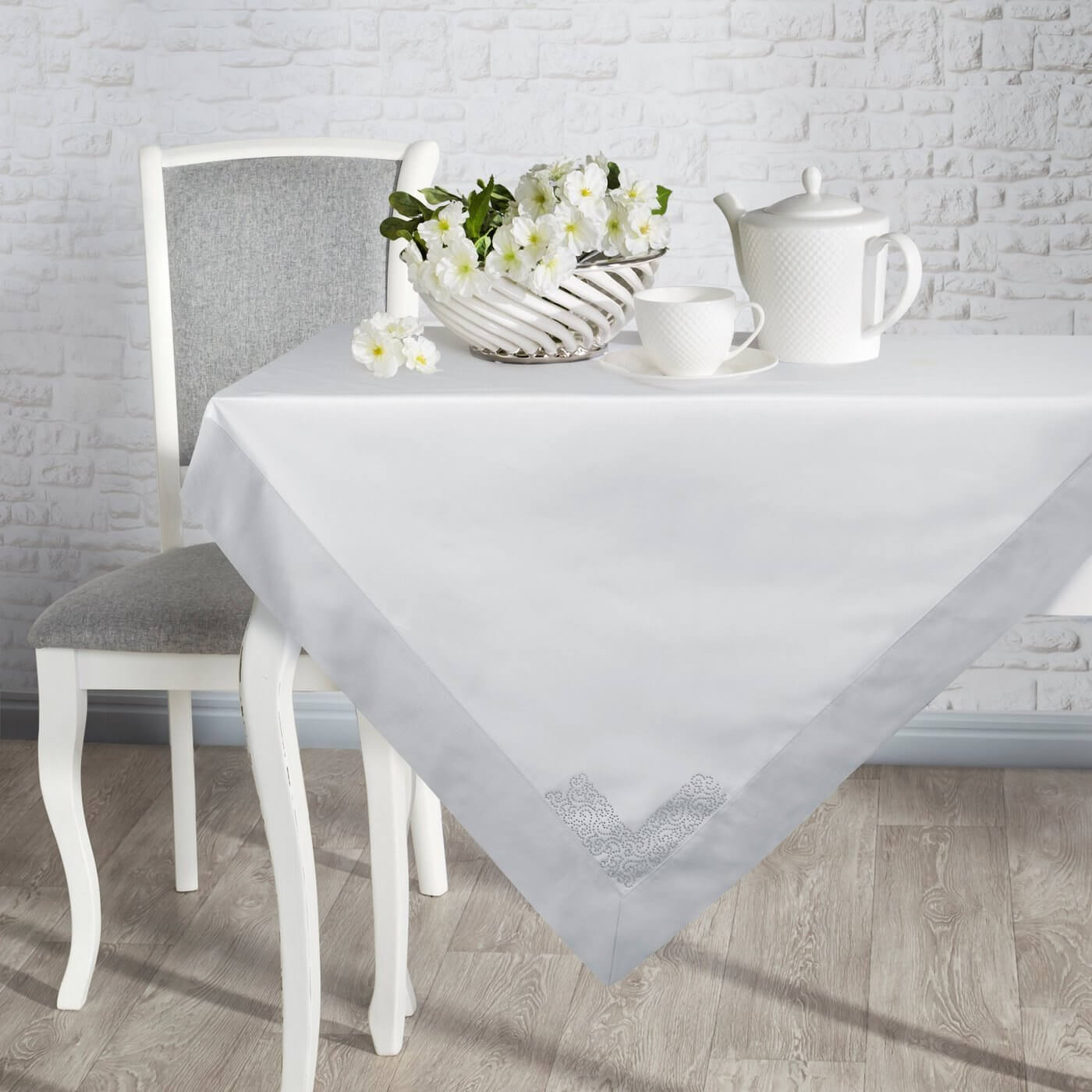 beżowe ściany eurofirany