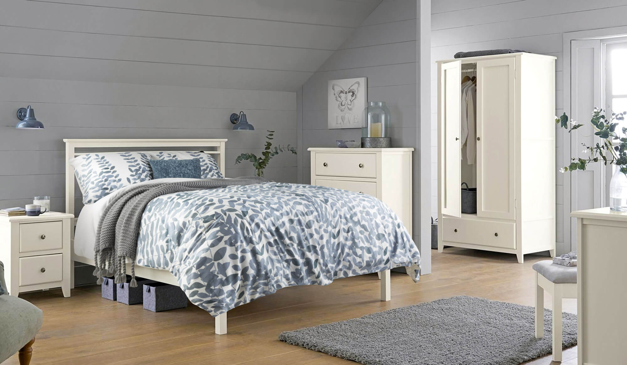 jak urządzić sypialnię ze skosami