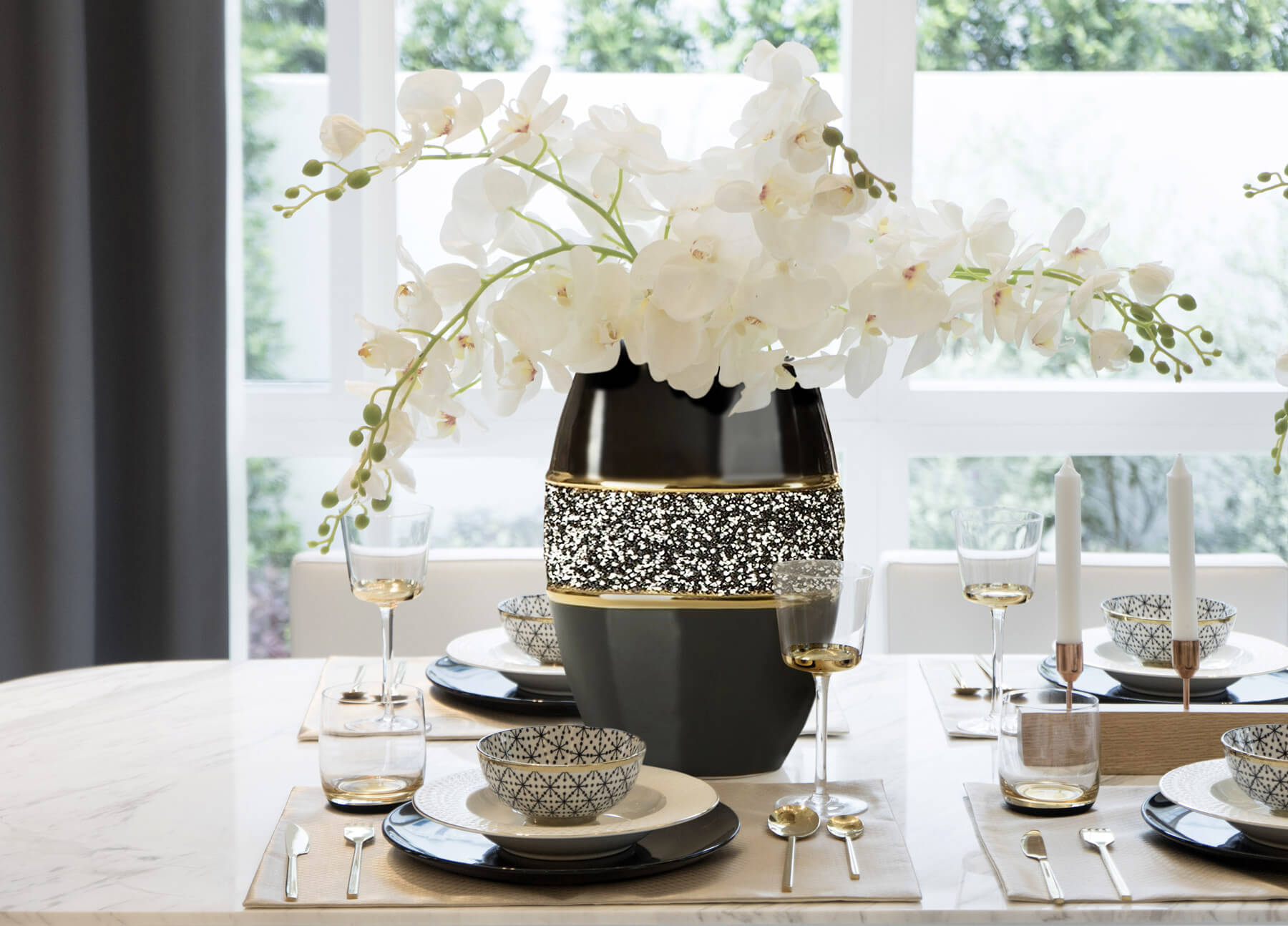 jak utrzymać świeże kwiaty w wazonie