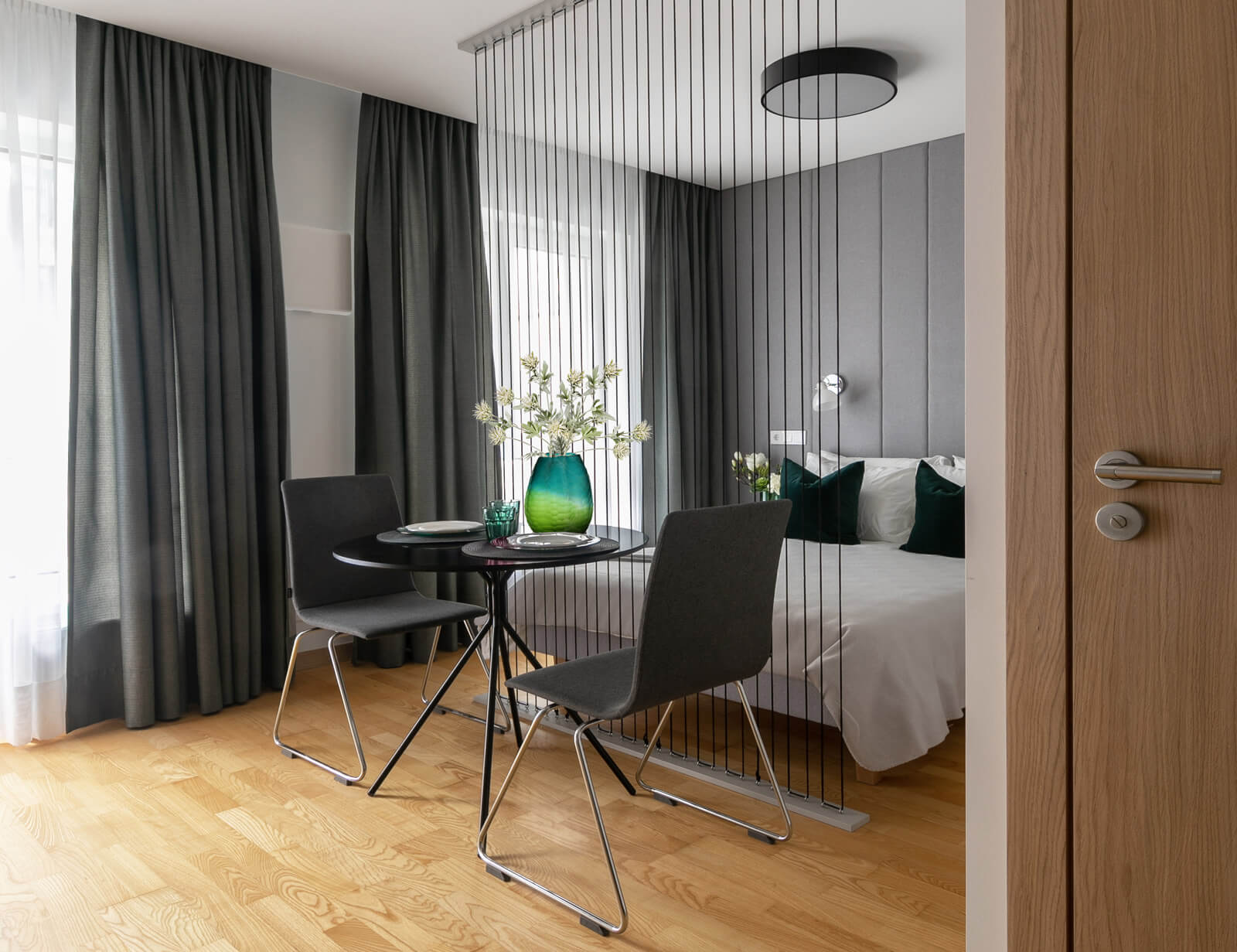 jak ustawic lozko w sypialni