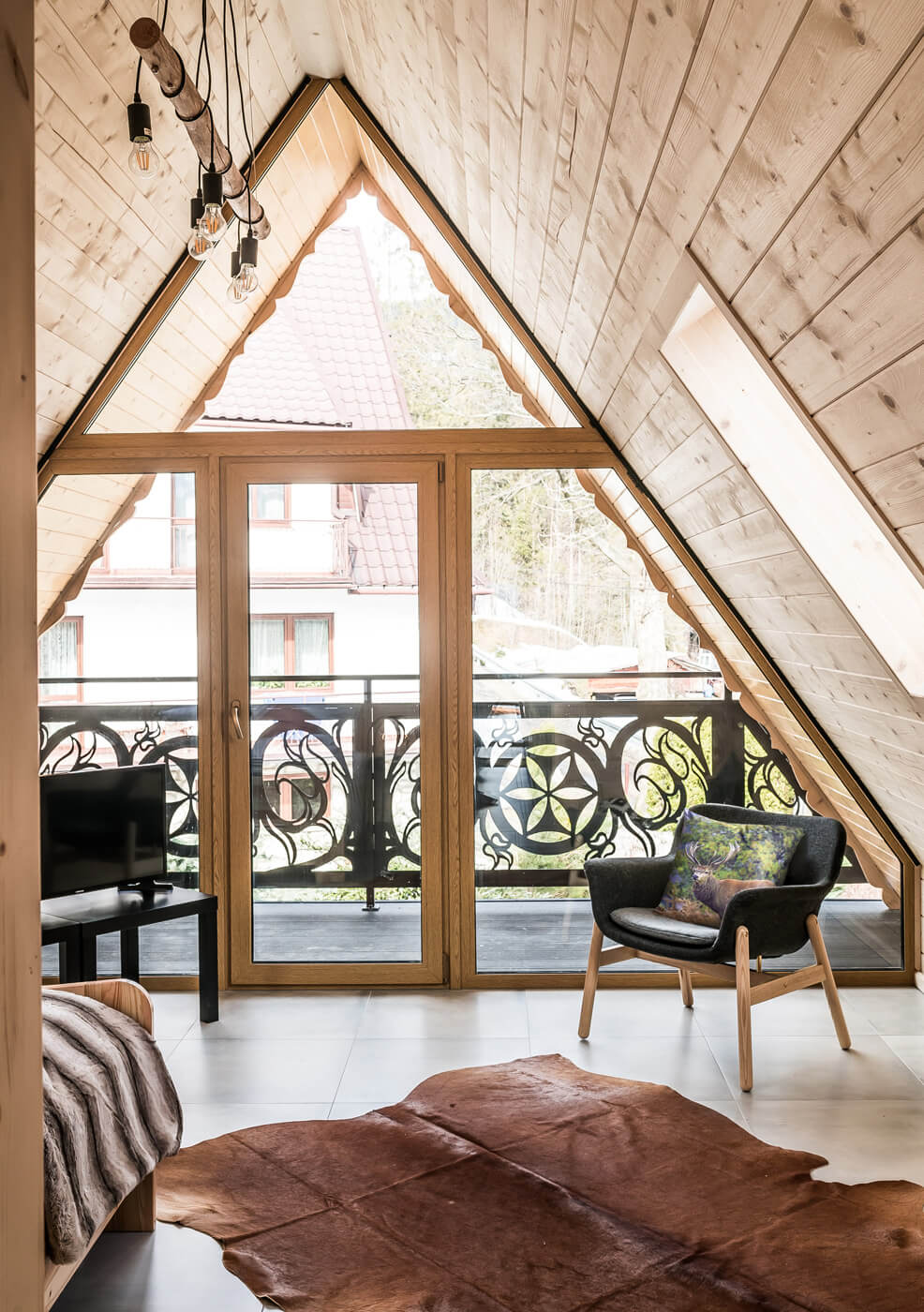 jak urzadzic drewniany dom