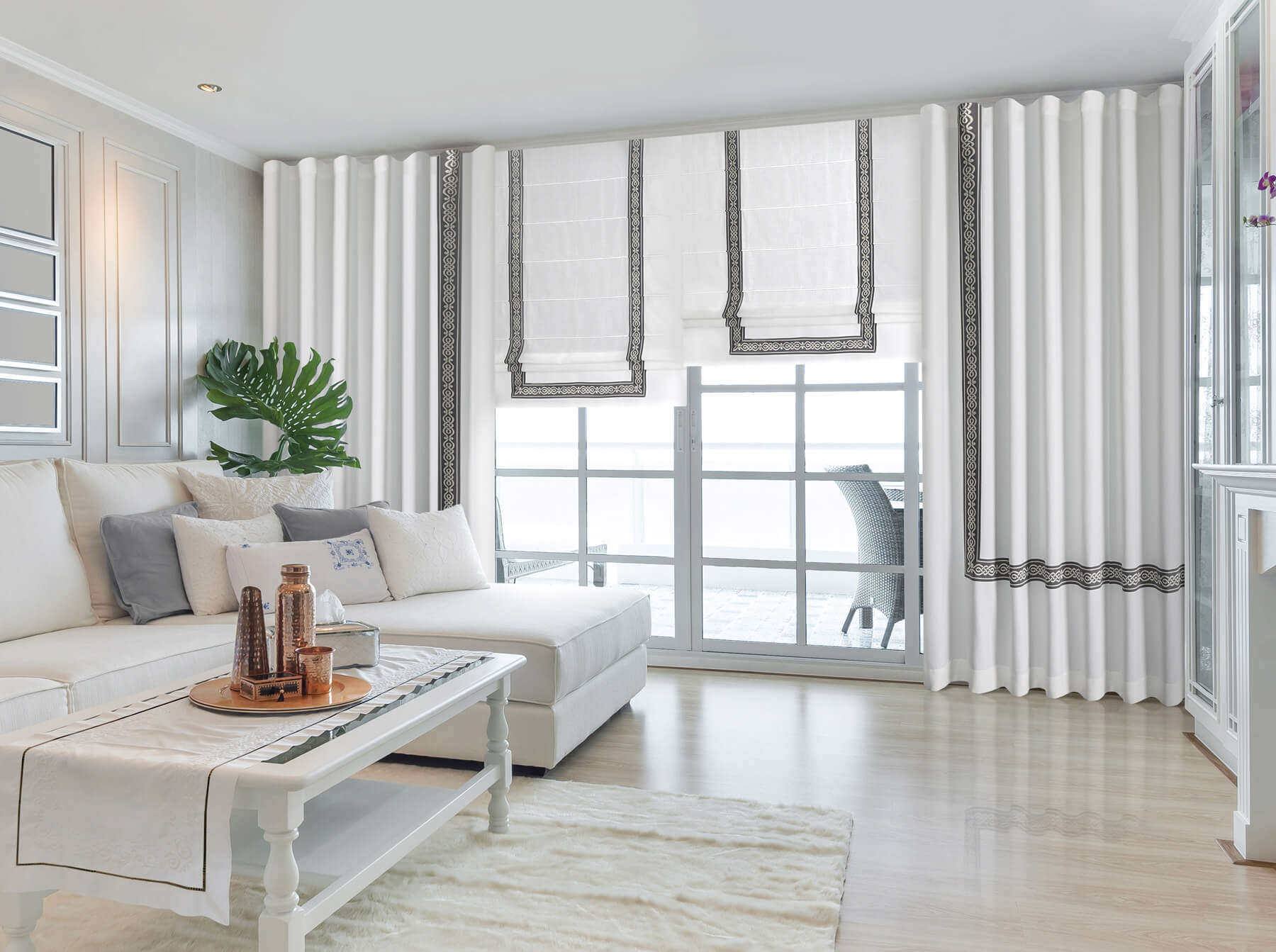 jakie zaslony do salonu wybrac