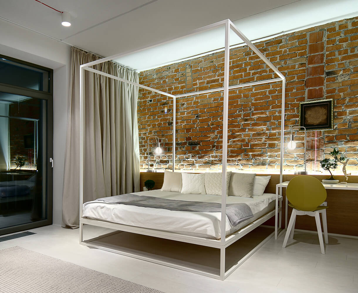 jak oswietlic sciane z cegly