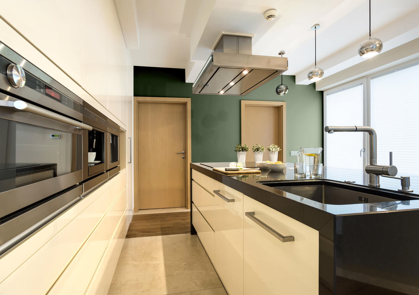 Waniliowe meble w kuchni jaki kolor ścian