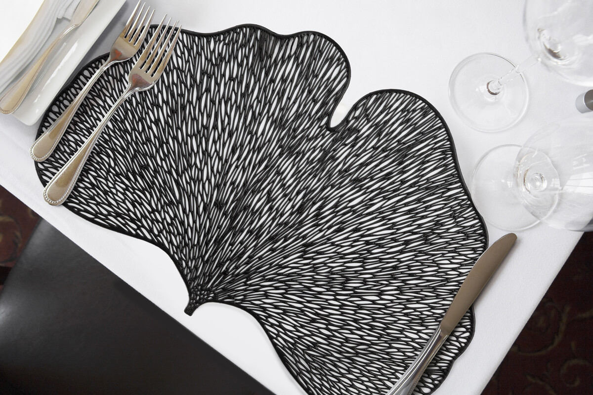 Jakie podkładki na biały stół