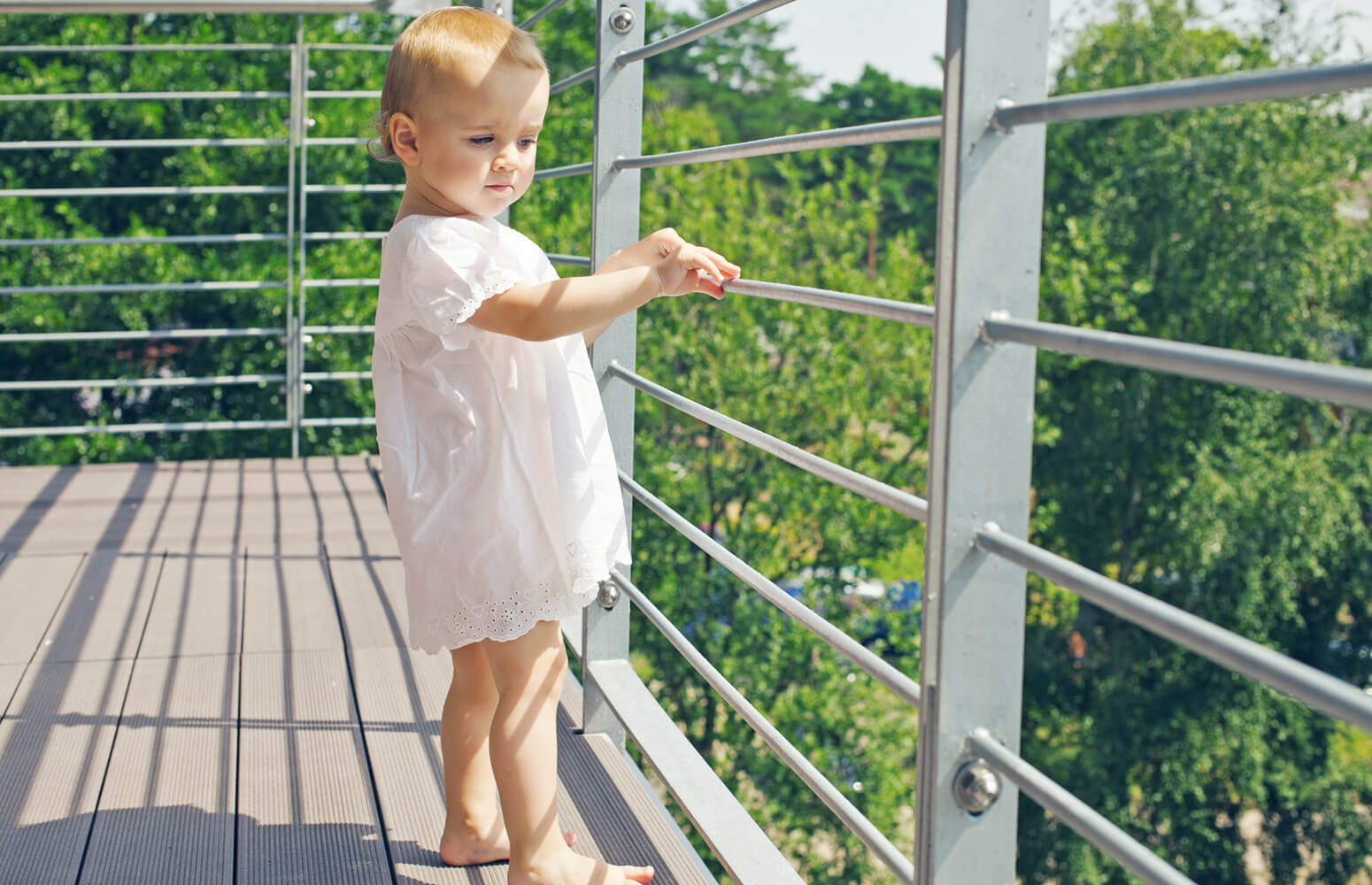 jak zabezpieczyć balkon przed dzieckiem