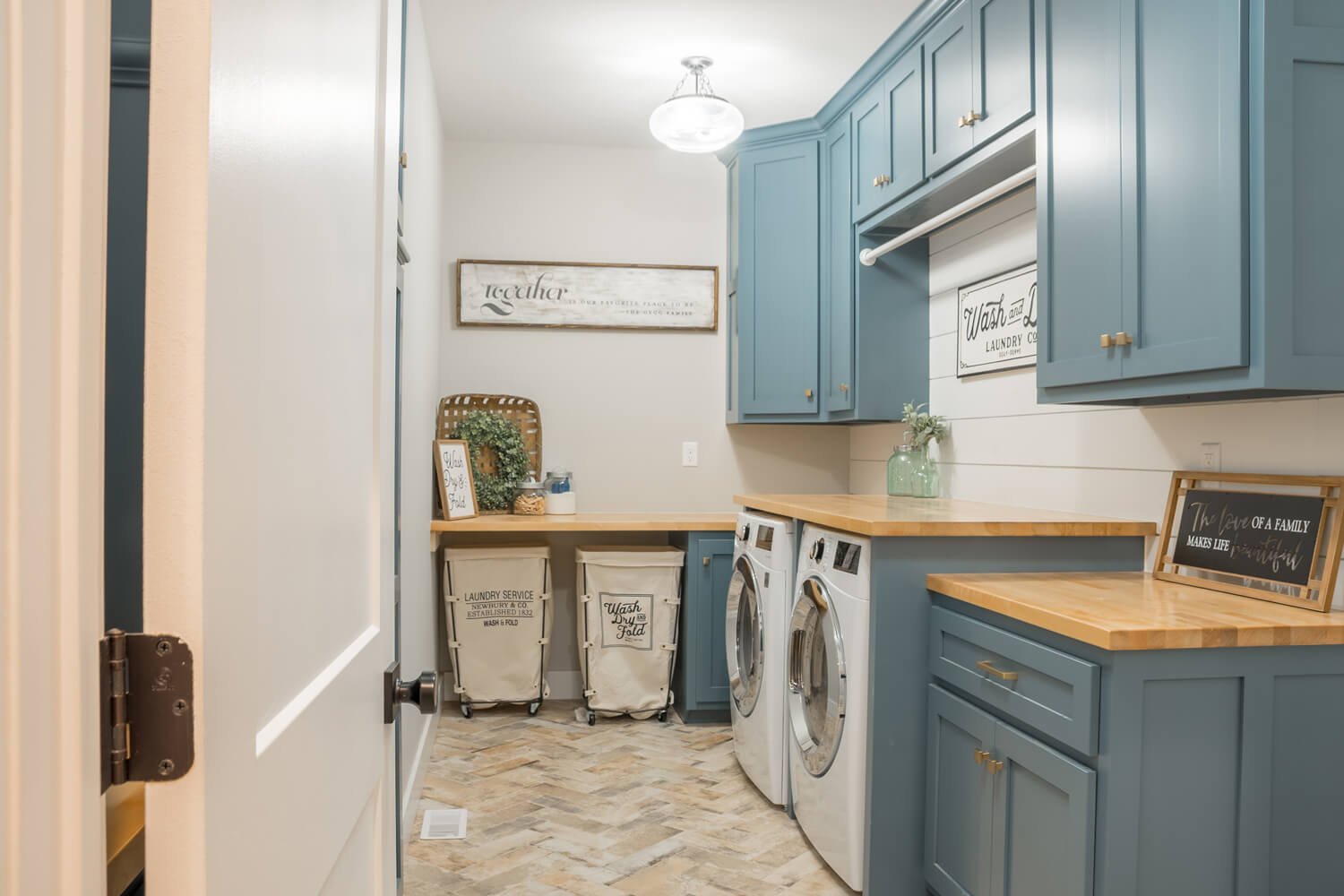 Jak urządzić pralnię w domu