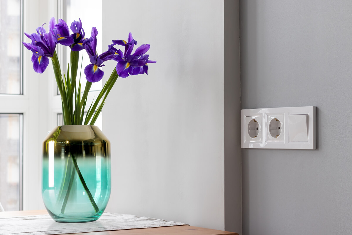 jak podłączyć włącznik światła