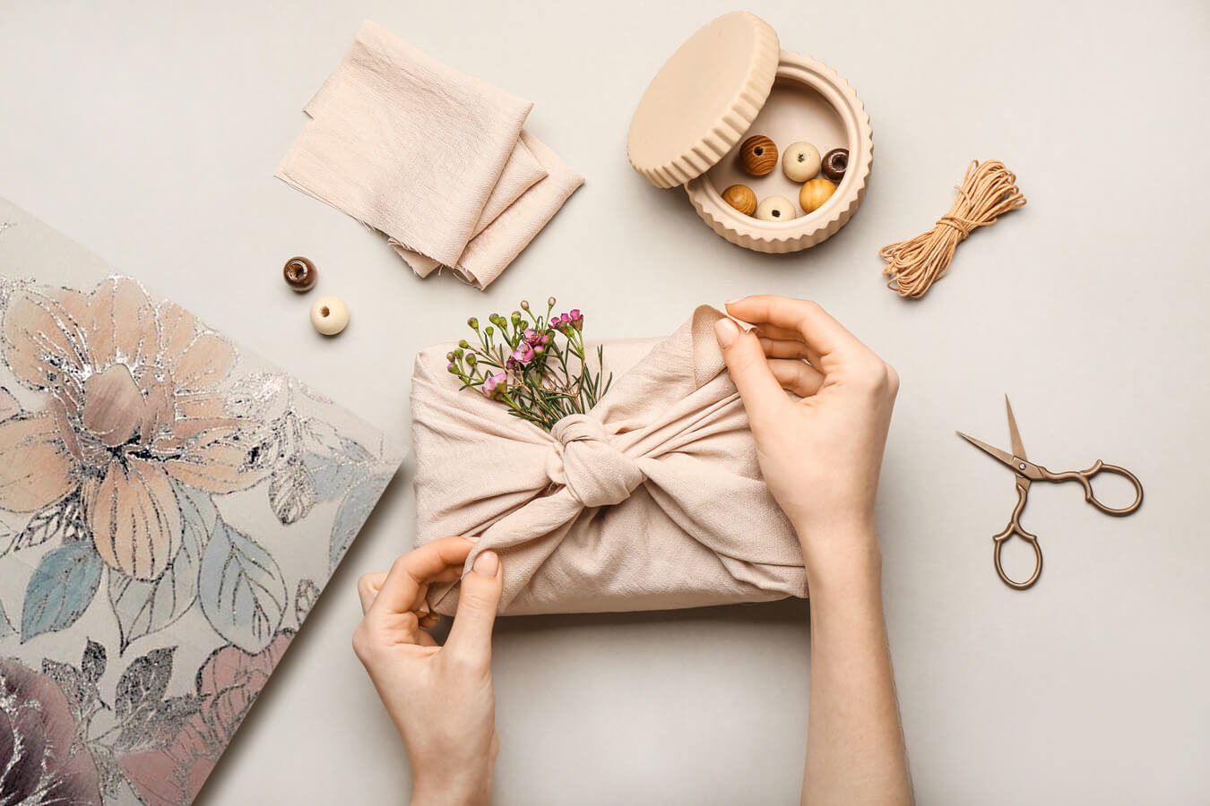 jak zapakować obraz na prezent