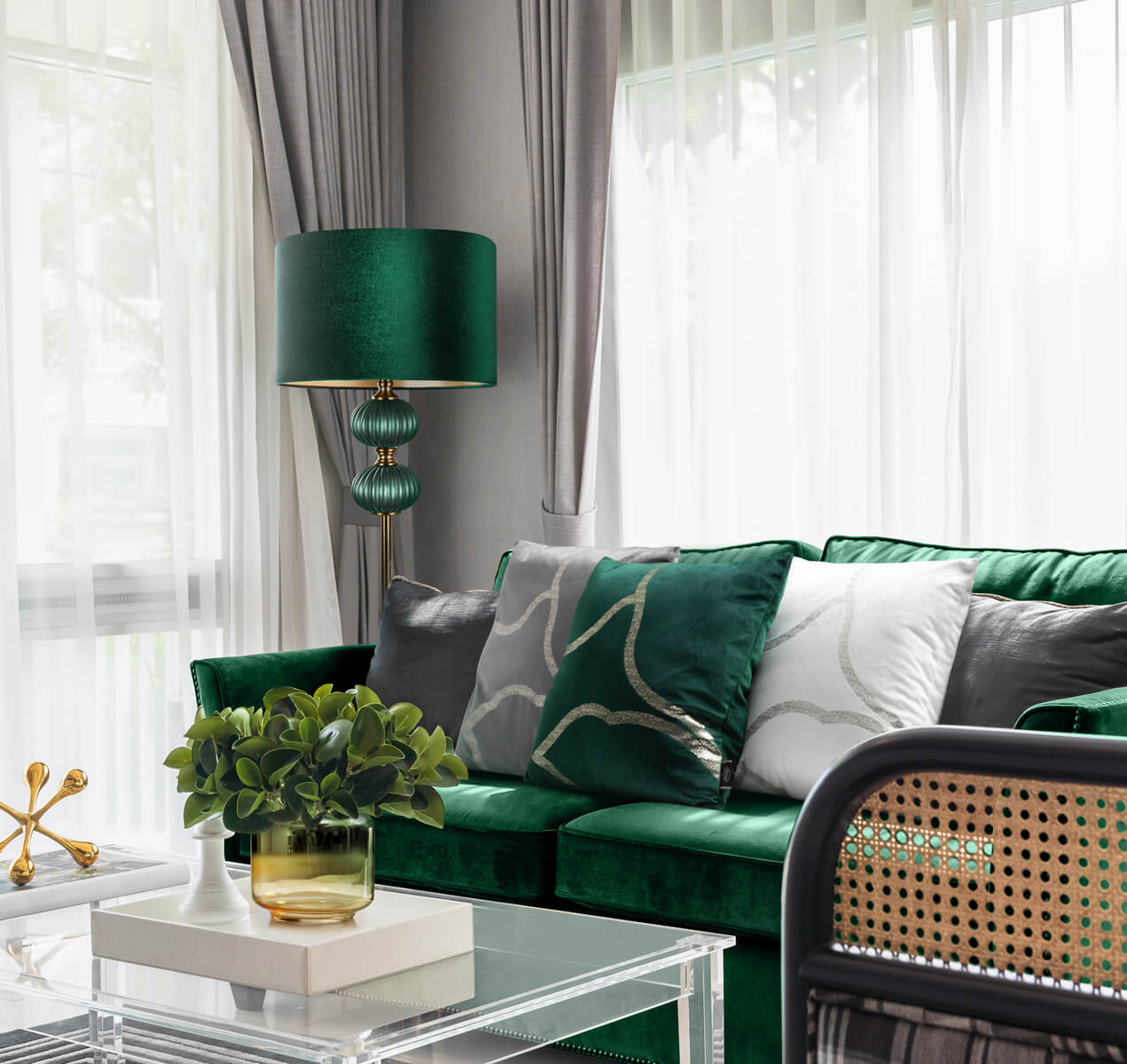 Zielona kanapa jakie dodatki