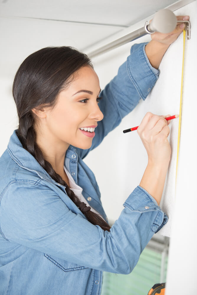 Jak zamontować karnisz?