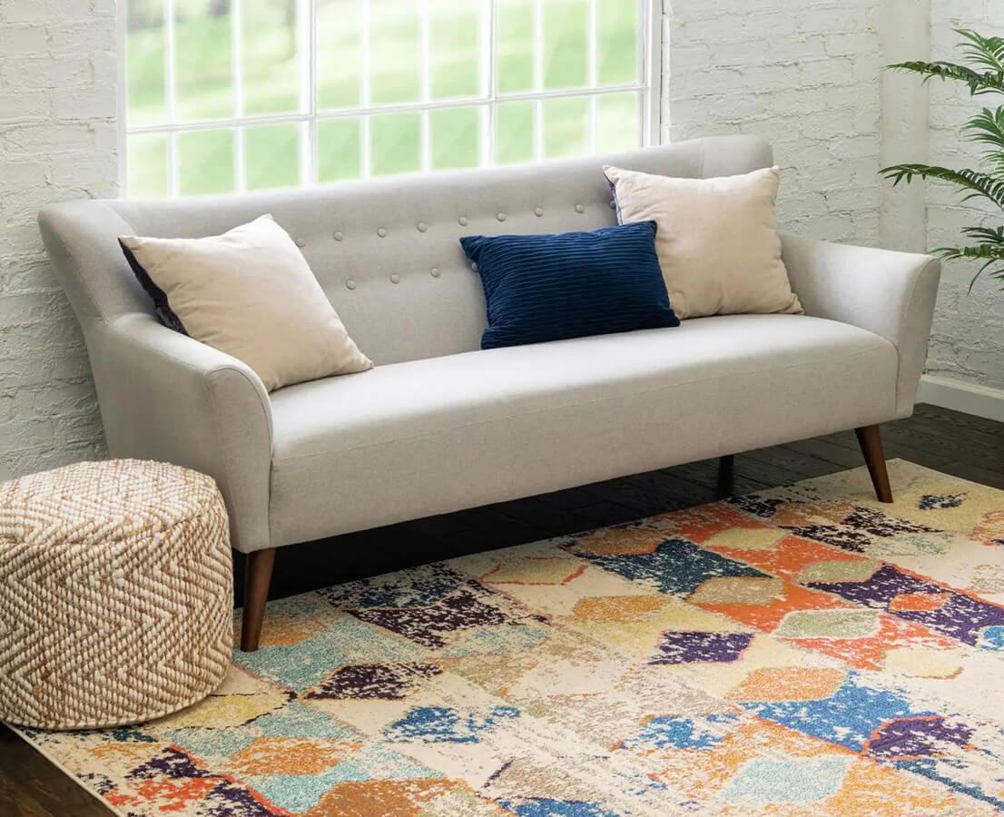 jaki dywan do szarego salonu