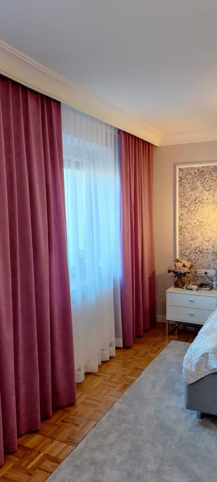 jaki kolor pasuje do pudrowego różu