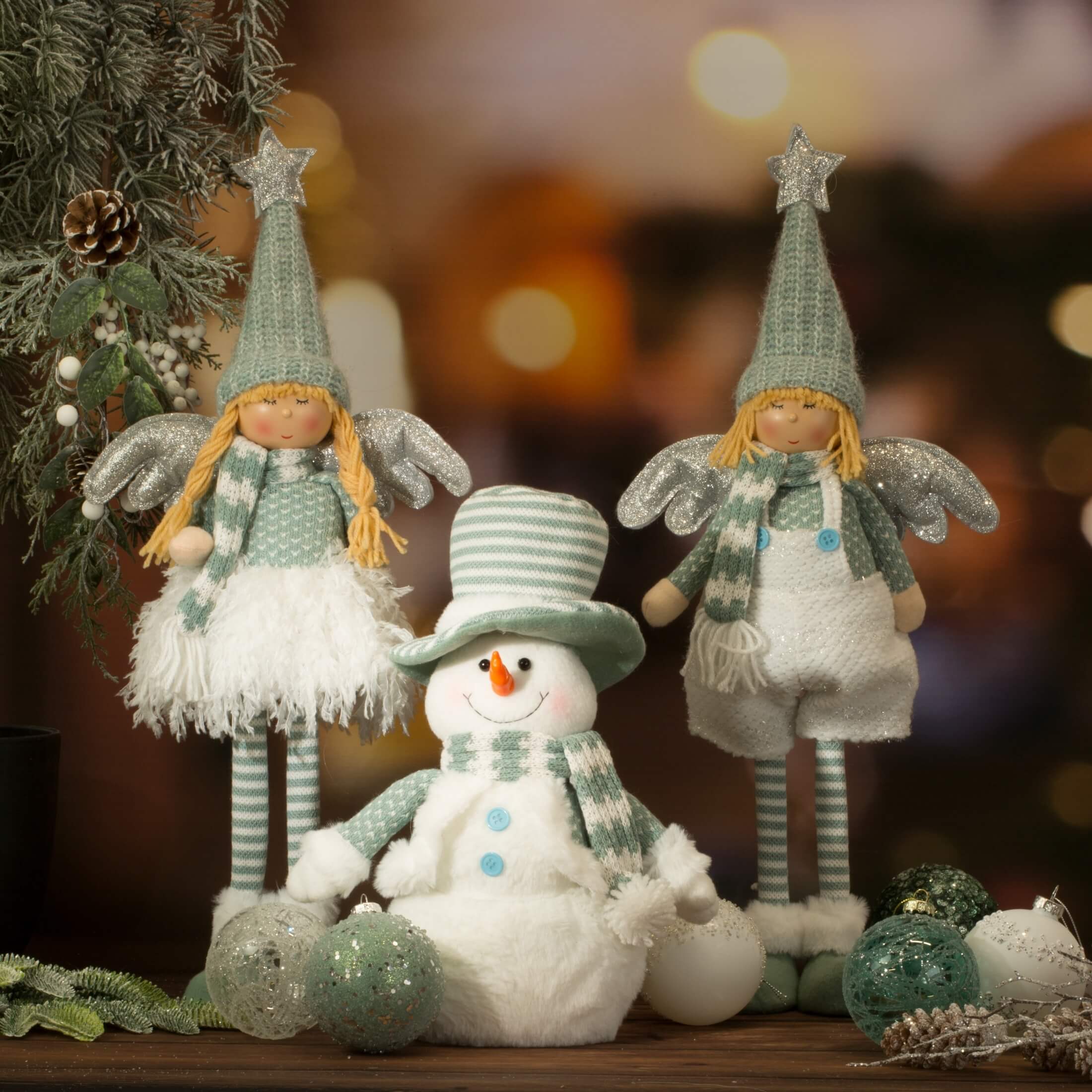 Figurki ceramiczne – prosty sposób na świąteczną dekoracje biura