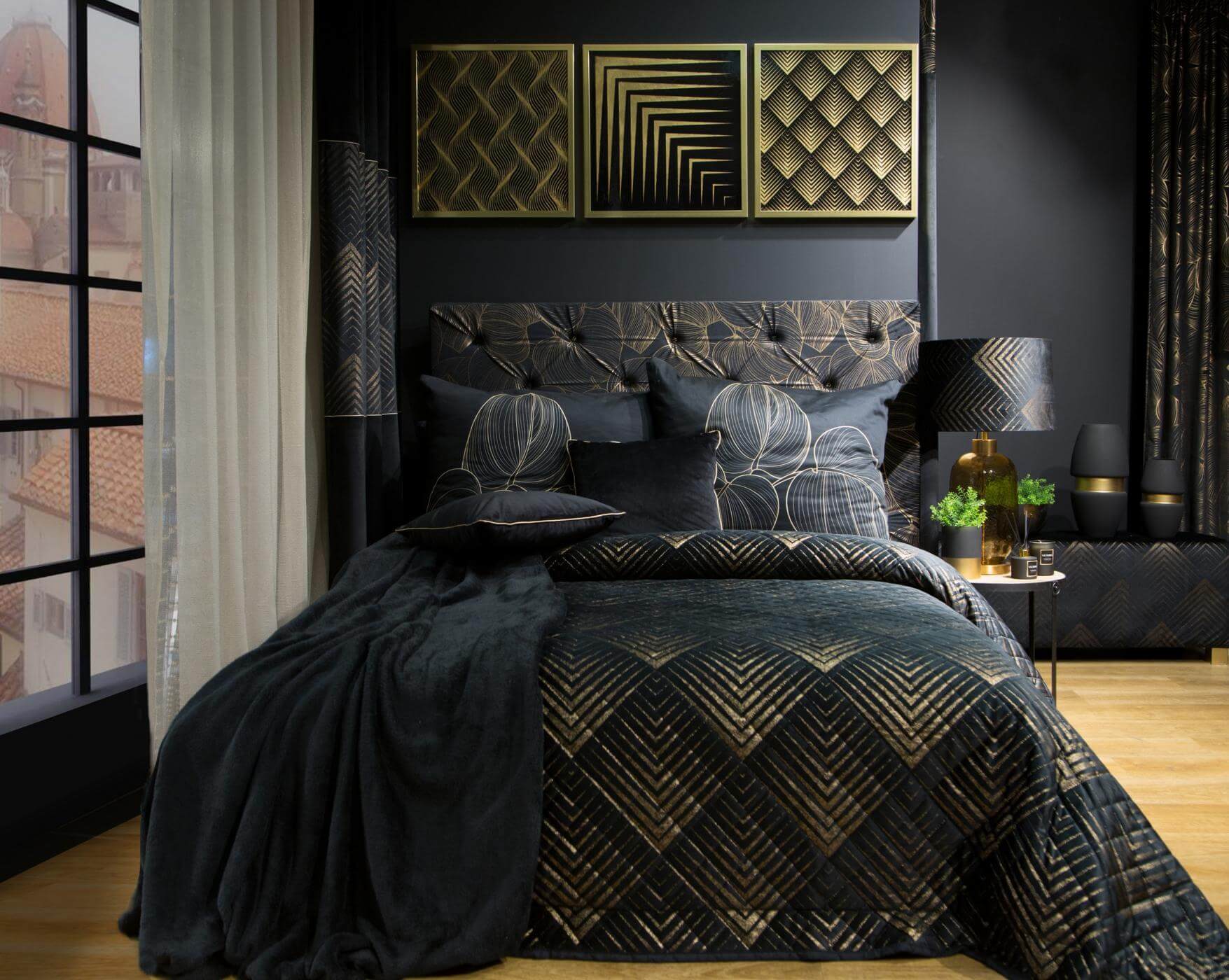 czarna ściana w sypialni