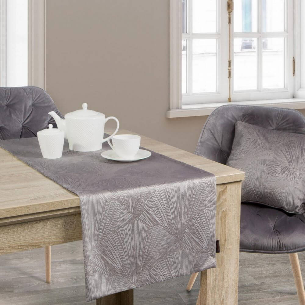 jaki obrus na stół 90x160 