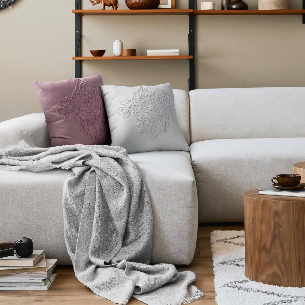 jak zabezpieczyć kanapę przed psem