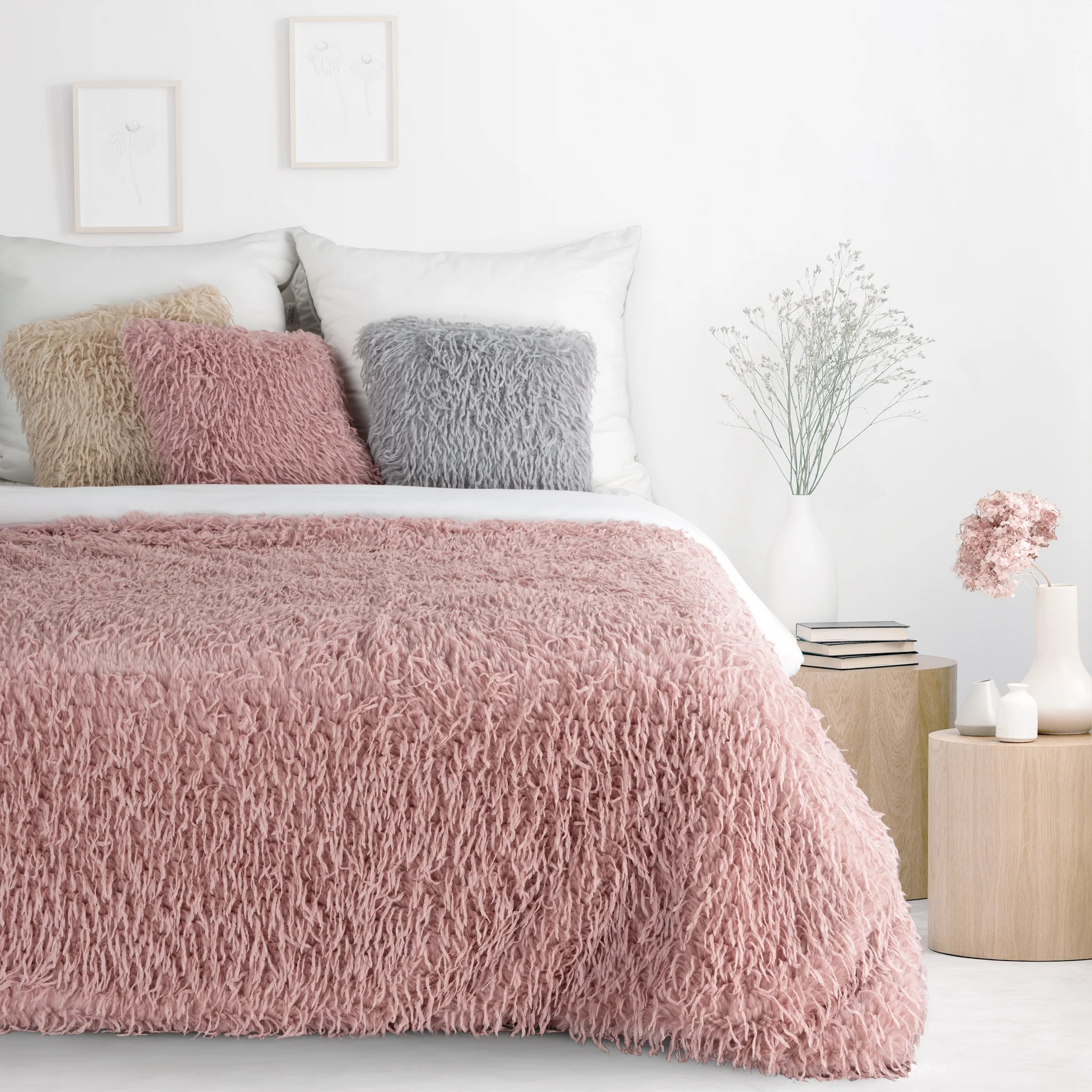 Koc z przyjemnego futerka 130x170 cm pudrowy ADORE | eurofirany