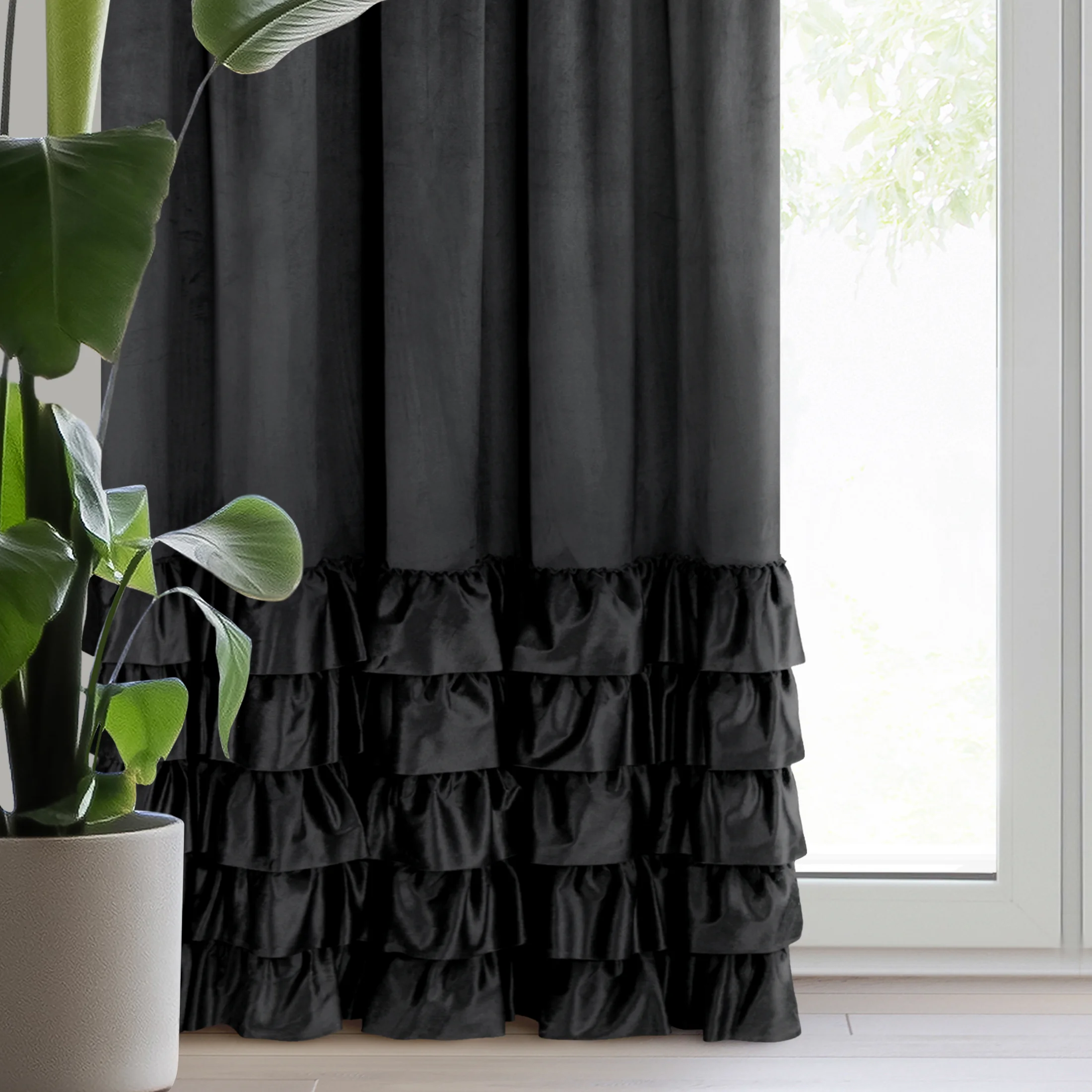 Zasłona welwetowa czarna zdobiona falbanami 140x250 cm taśma - DANI | eurofirany