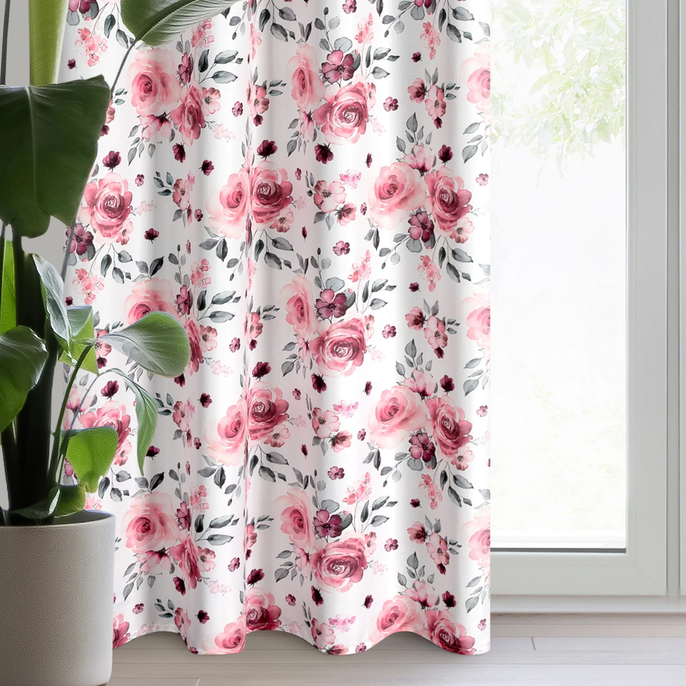 Zasłona biało, różowa z malarskim motywem kwiatów 140x250 cm przelotka - CECILY | eurofirany