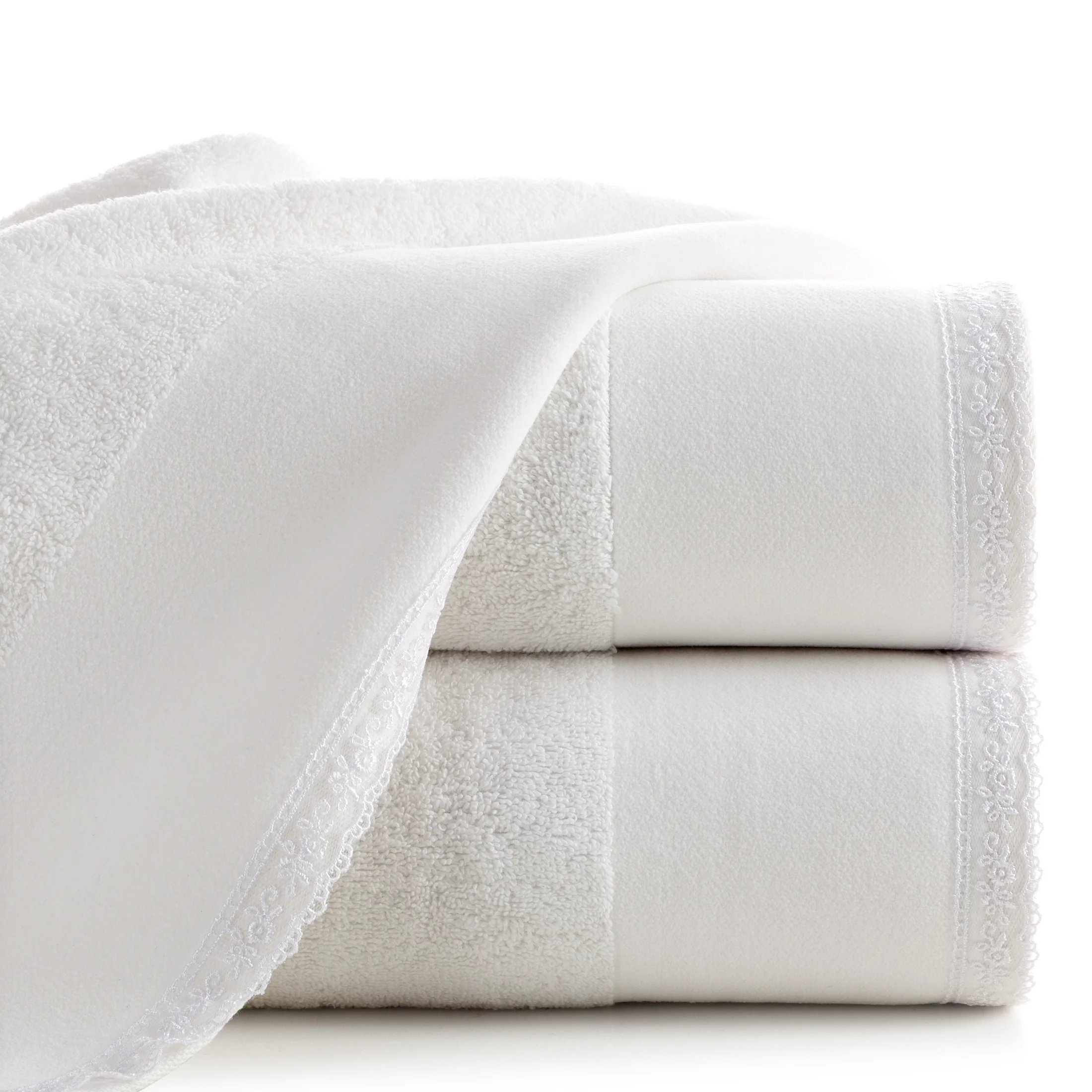 Ręcznik kąpielowy 50x90 cm bawełniany kolor biały z koronkową bordiurą 500 g/m2 EMI