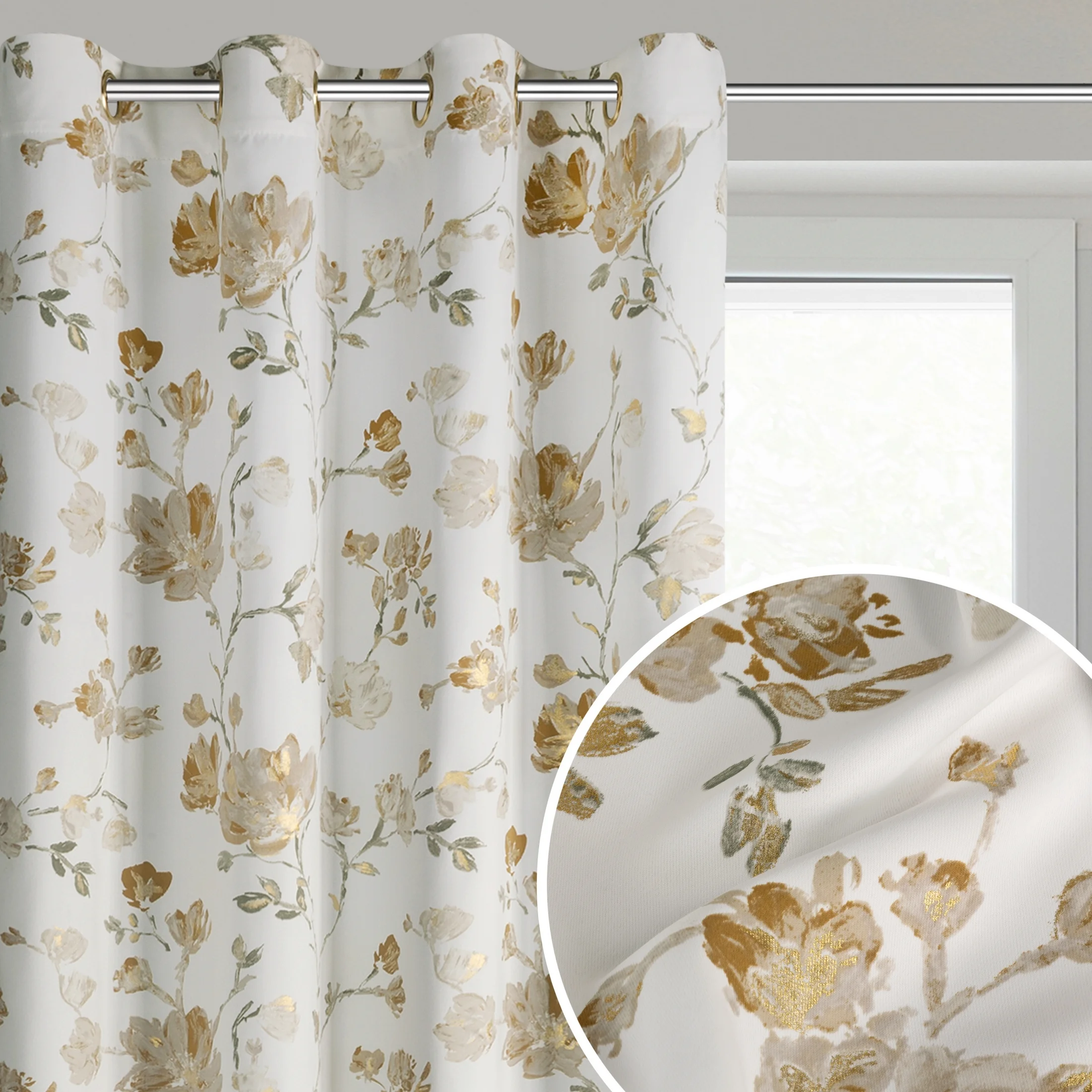 Zasłona biało, beżowa z tkaniny zaciemniającej zdobiona nadrukiem kwiatów i złotym wykończeniem 140x250 cm złote przelotki - NELIA | eurofirany