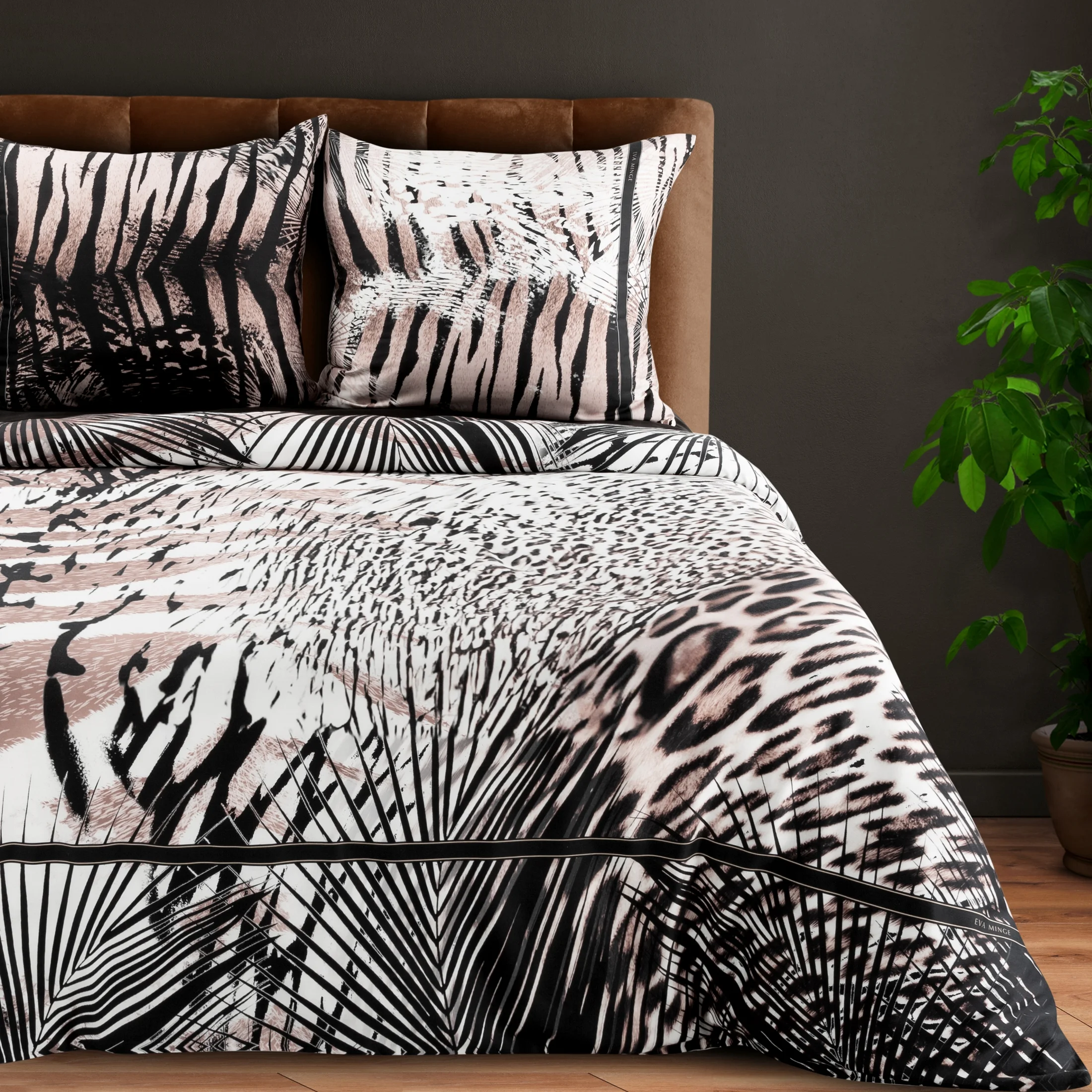 Pościel 160x200 cm z makosatyny bawełnianej kolor jasnobrązowy, czarny z motywem zwierzęcym EVA 21 Eva Minge | eurofirany