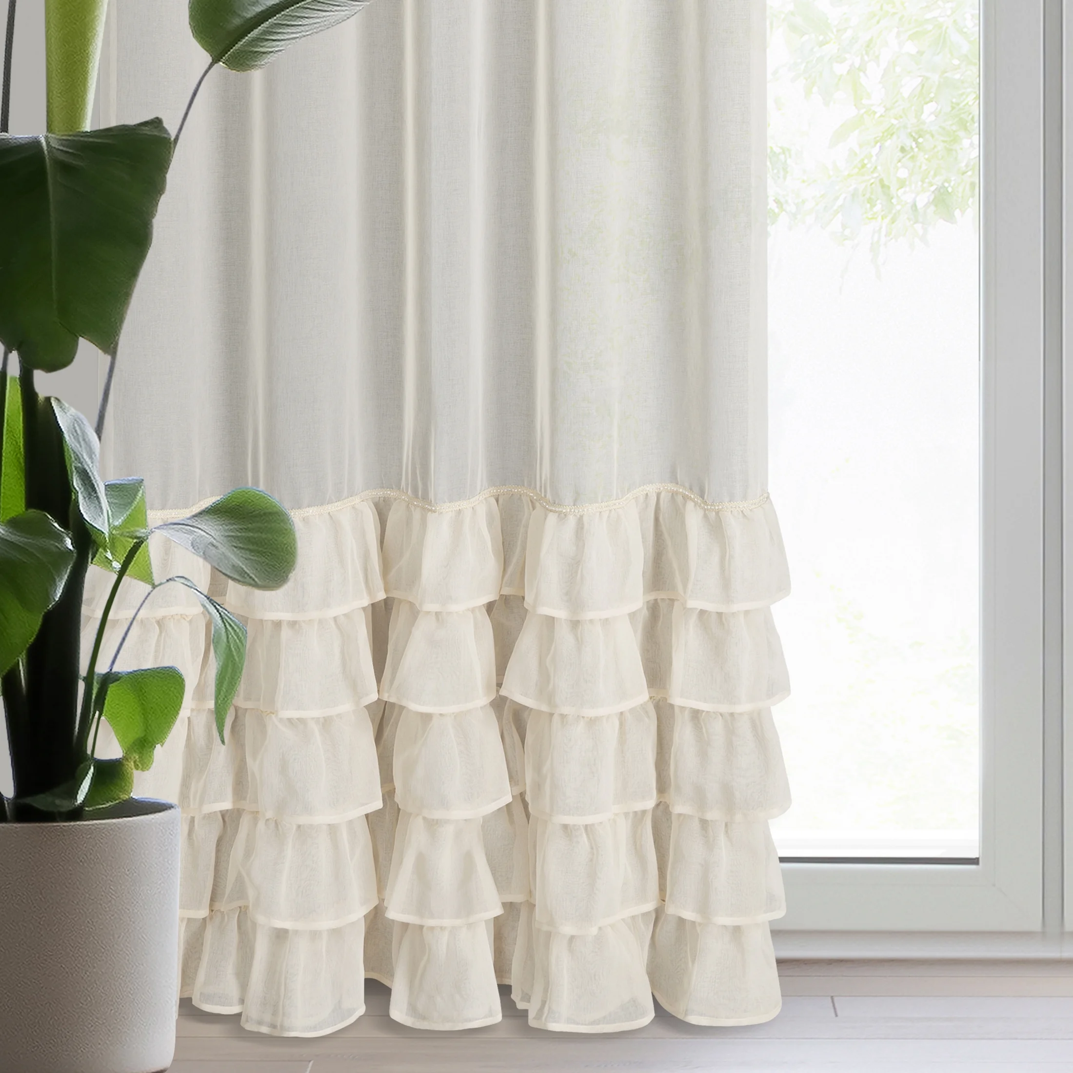 Firana beżowa z etaminy zdobiona falbanami i lśniącym pasem kryształków 140x250 cm przelotka CARLI | eurofirany