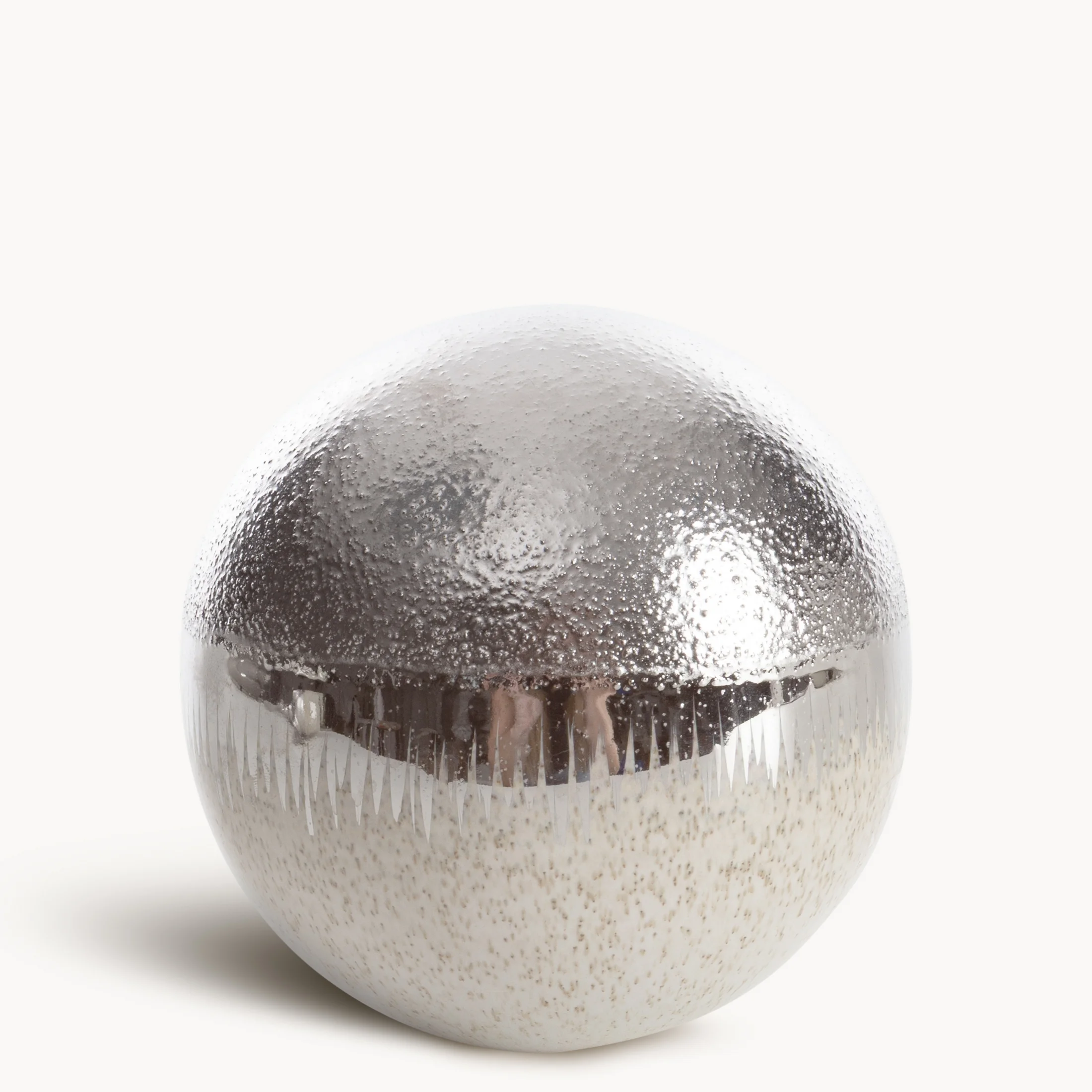 Kula ceramiczny MAX 2 łączący fakturę granitu z lśniącą powierzchnią | eurofirany