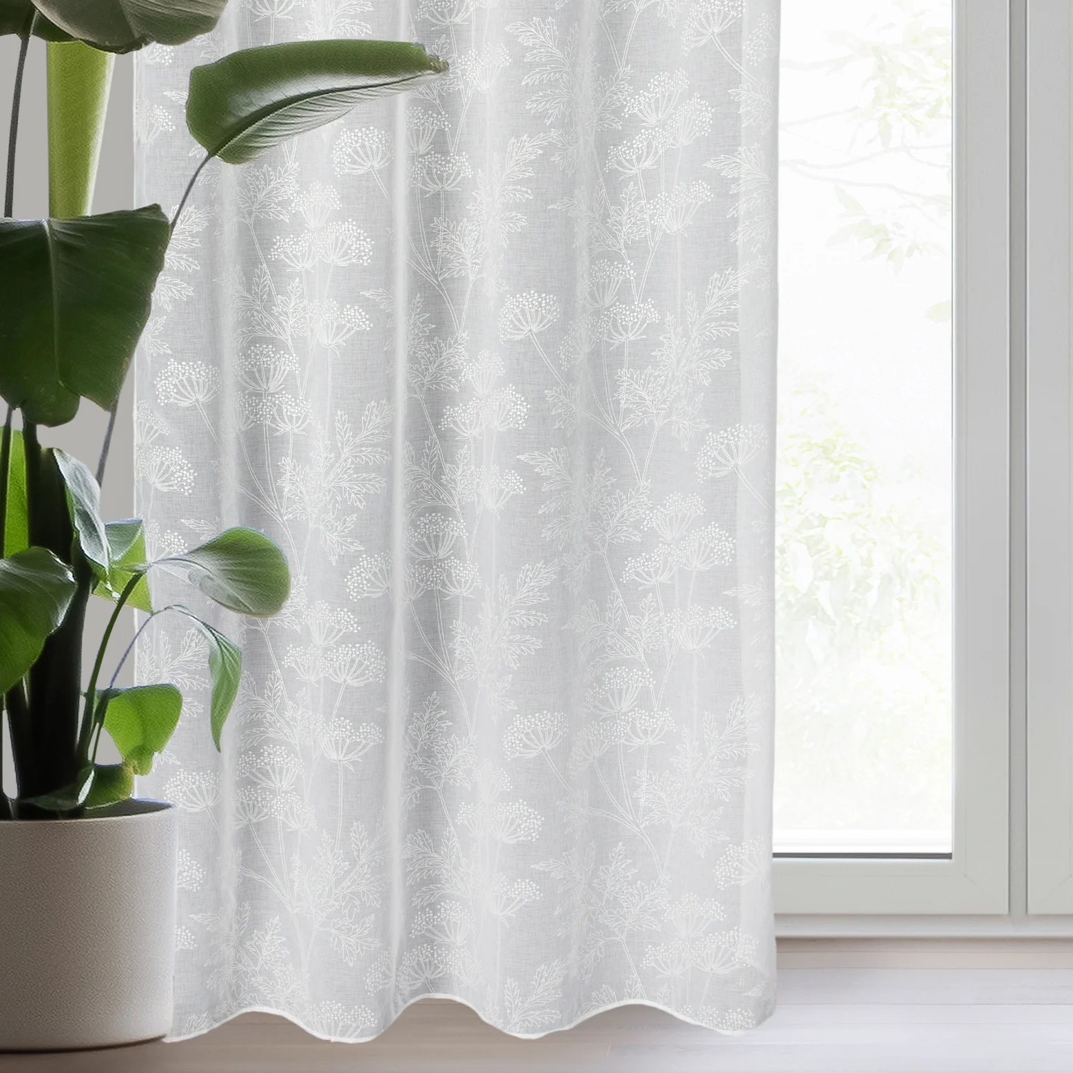 Dekoracja okienna biała z nadrukiem kwiatów 140x250 cm przelotka POLI | eurofirany