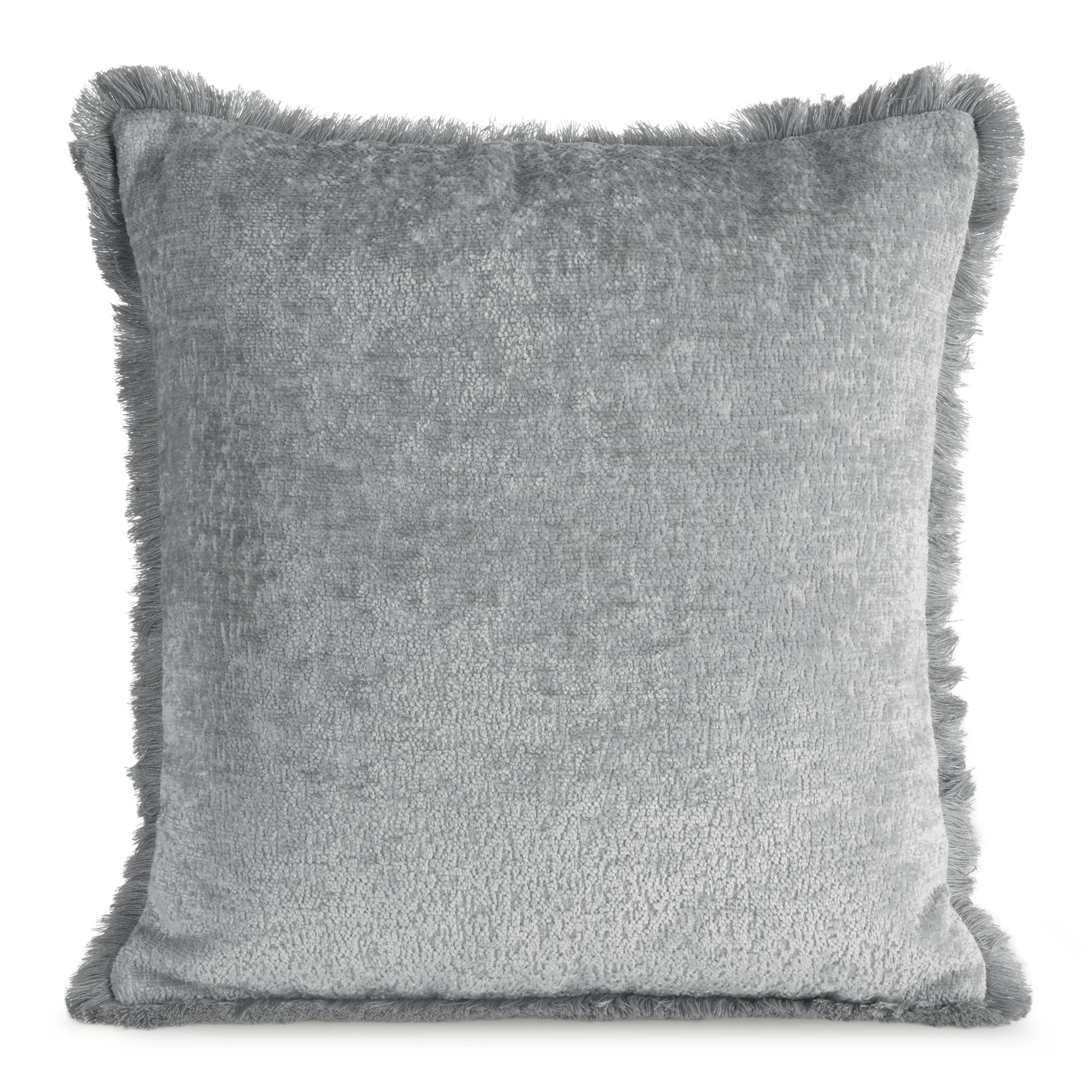 Poszewka na poduszkę 45x45 cm srebrna z szenilowej nici zdobiona subtelnymi frędzlami ADIA | eurofirany