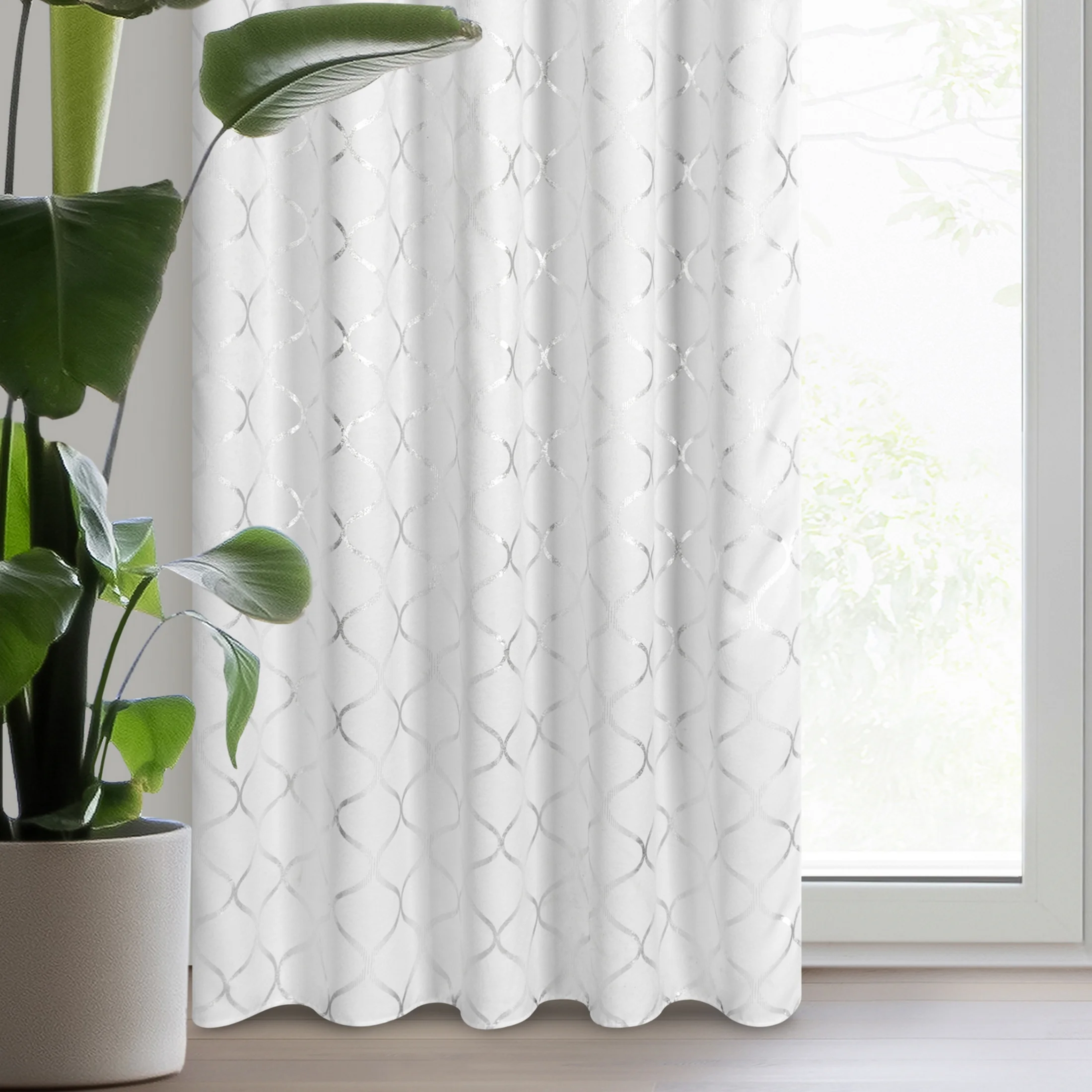 Zasłona biało, srebrzysta zaciemniająca 140x270 cm taśma - MILI | eurofirany