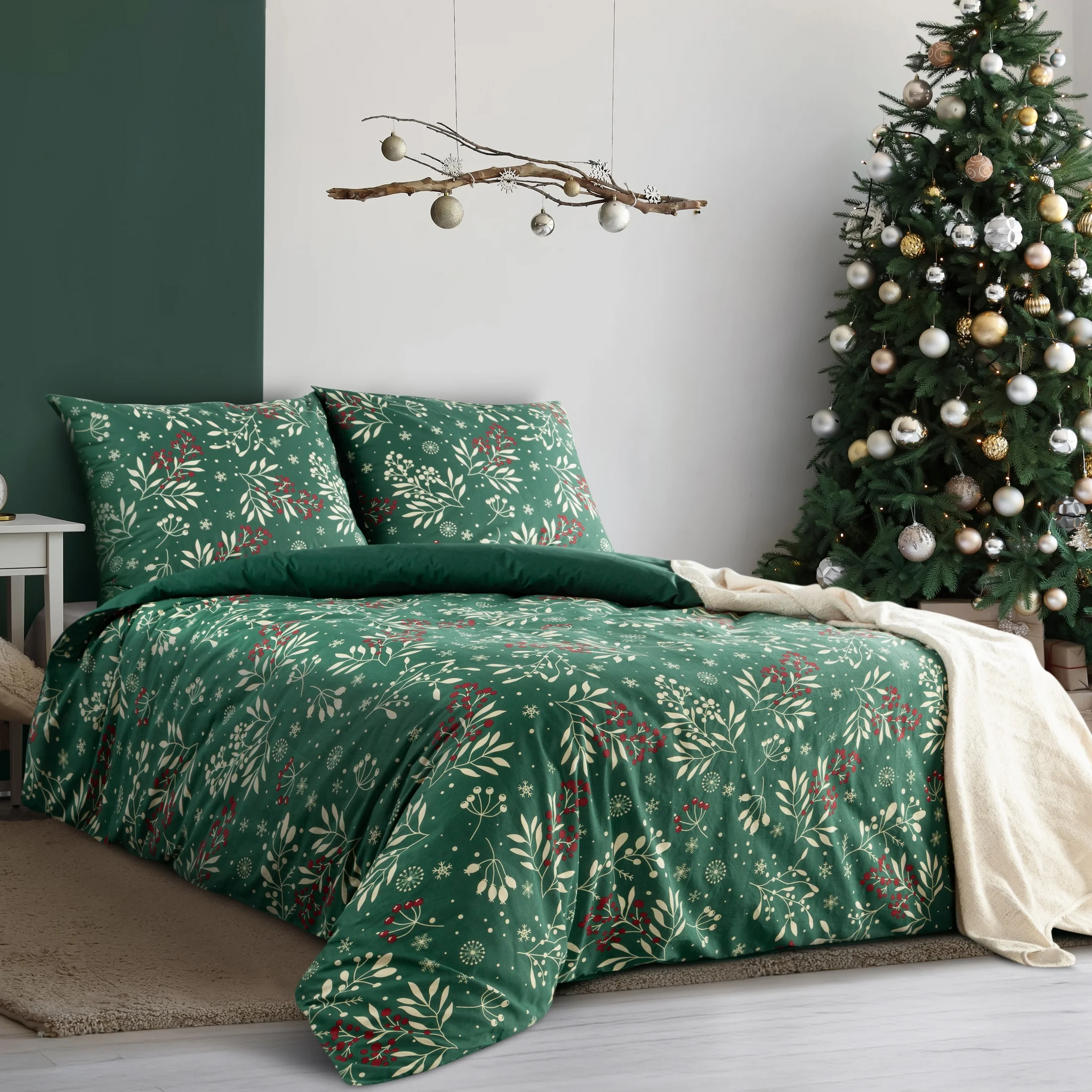 Pościel 160x200 cm bawełniana kolor butelkowa zieleń, kremowy zdobiona nadrukiem CRISTIAN | eurofirany