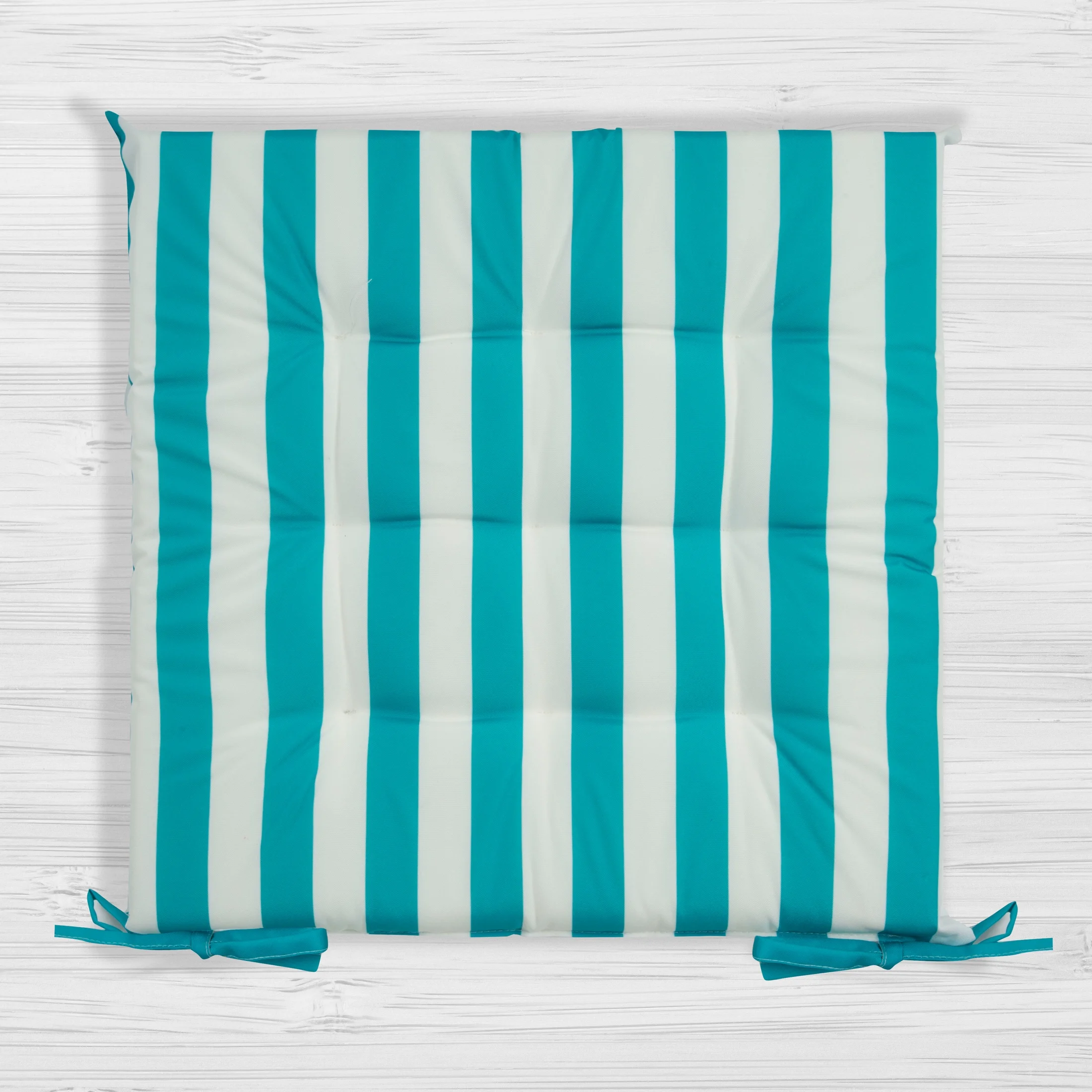 Poduszka na krzesło 40 x 40 x 5 cm wodoodporna niebiesko, biała zdobiony subtelnymi pasami GARDEN