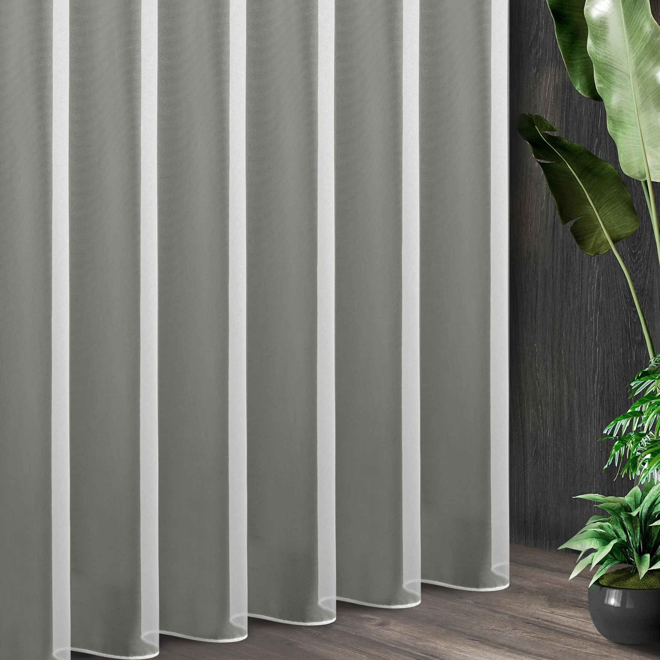 Tkanina firanowa lekka i delikatna mikrosiateczka z połyskiem zakończona szwem obciążającym