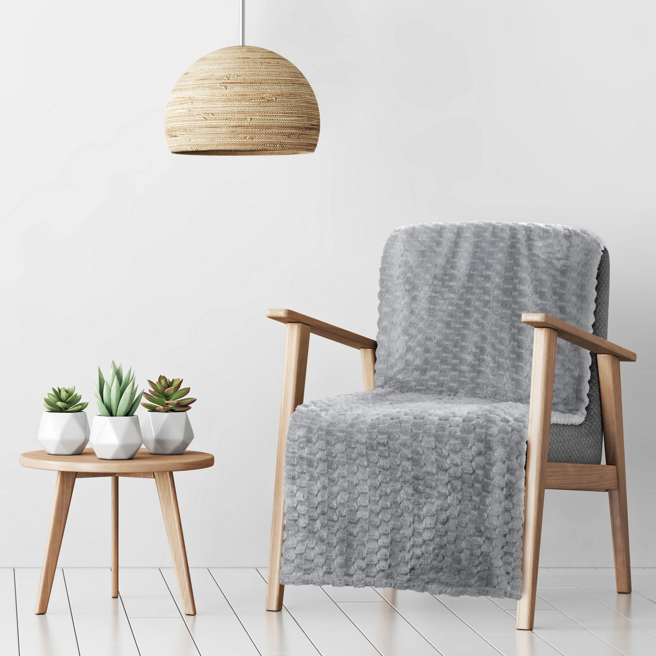 Narzuta na fotel-koc 70x160 cm srebrna miękka i miła w dotyku z wytłaczanym wzorem jodełki CINDY 5 Design 91 |