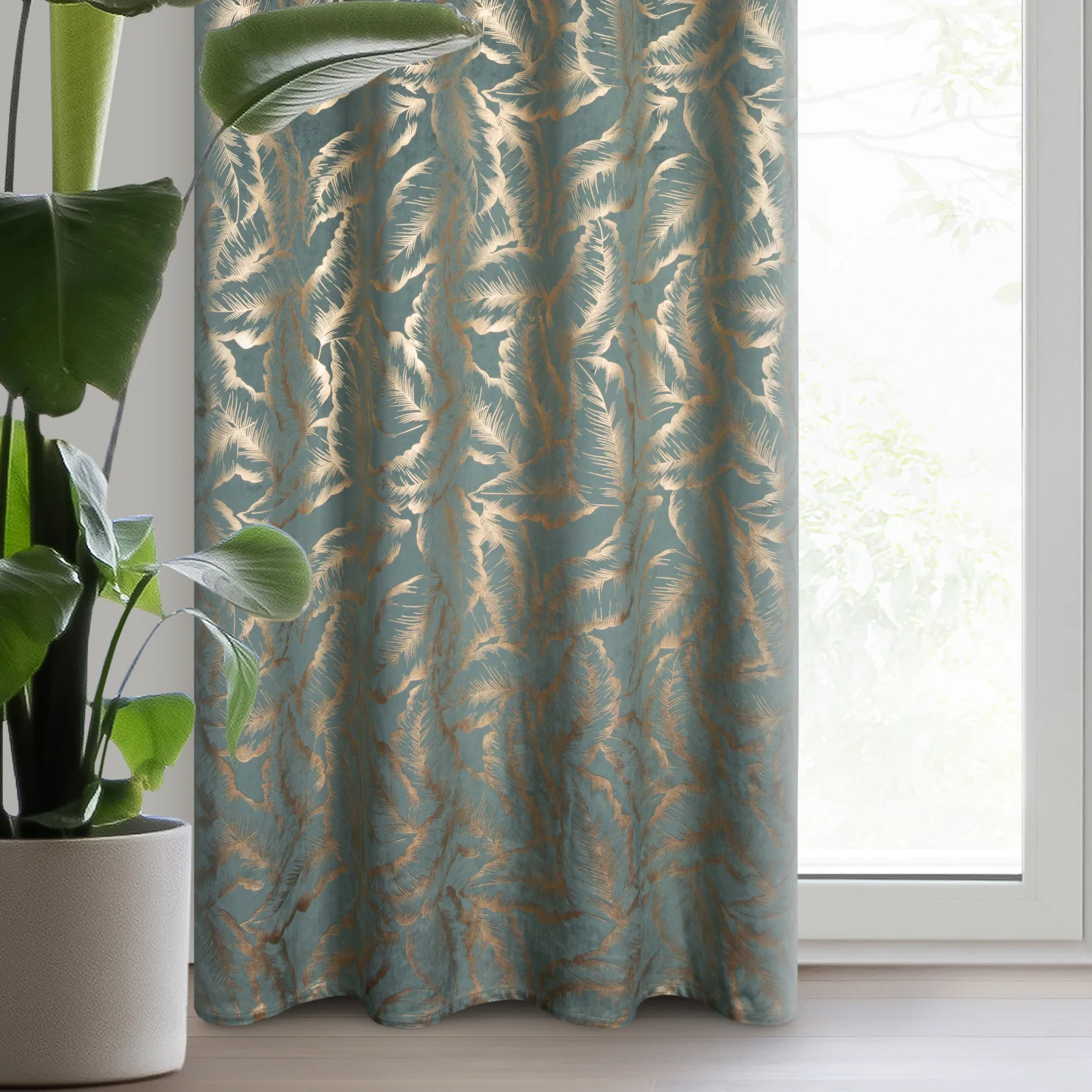 Zasłona miętowo szampańska zdobiona nadrukiem liści 140x250 cm złota przelotka - MILENA | eurofirany