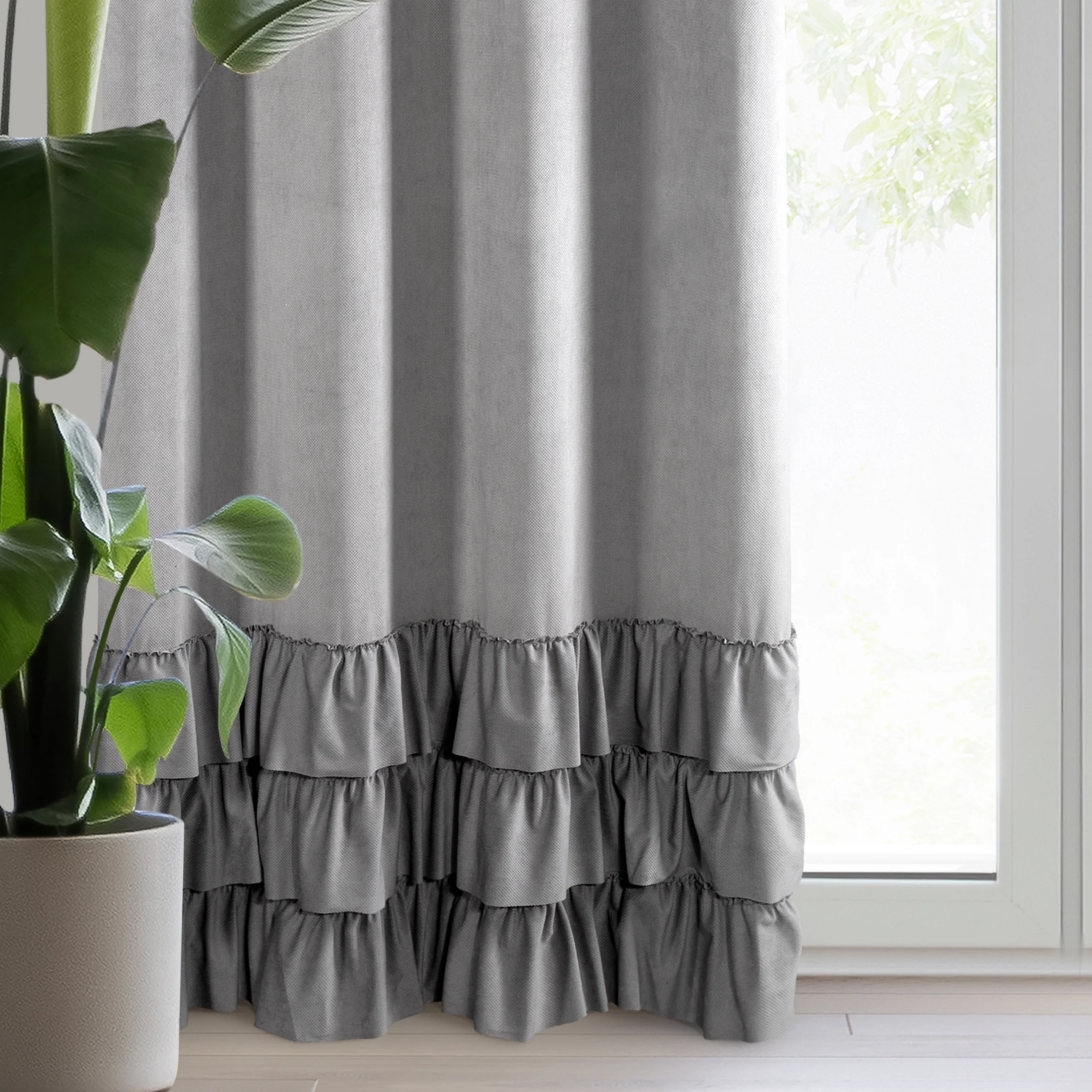 Zasłona stalowa z welwetu zdobiona trzema subtelnymi falbanami 140x250 cm przelotka MEGI | eurofirany