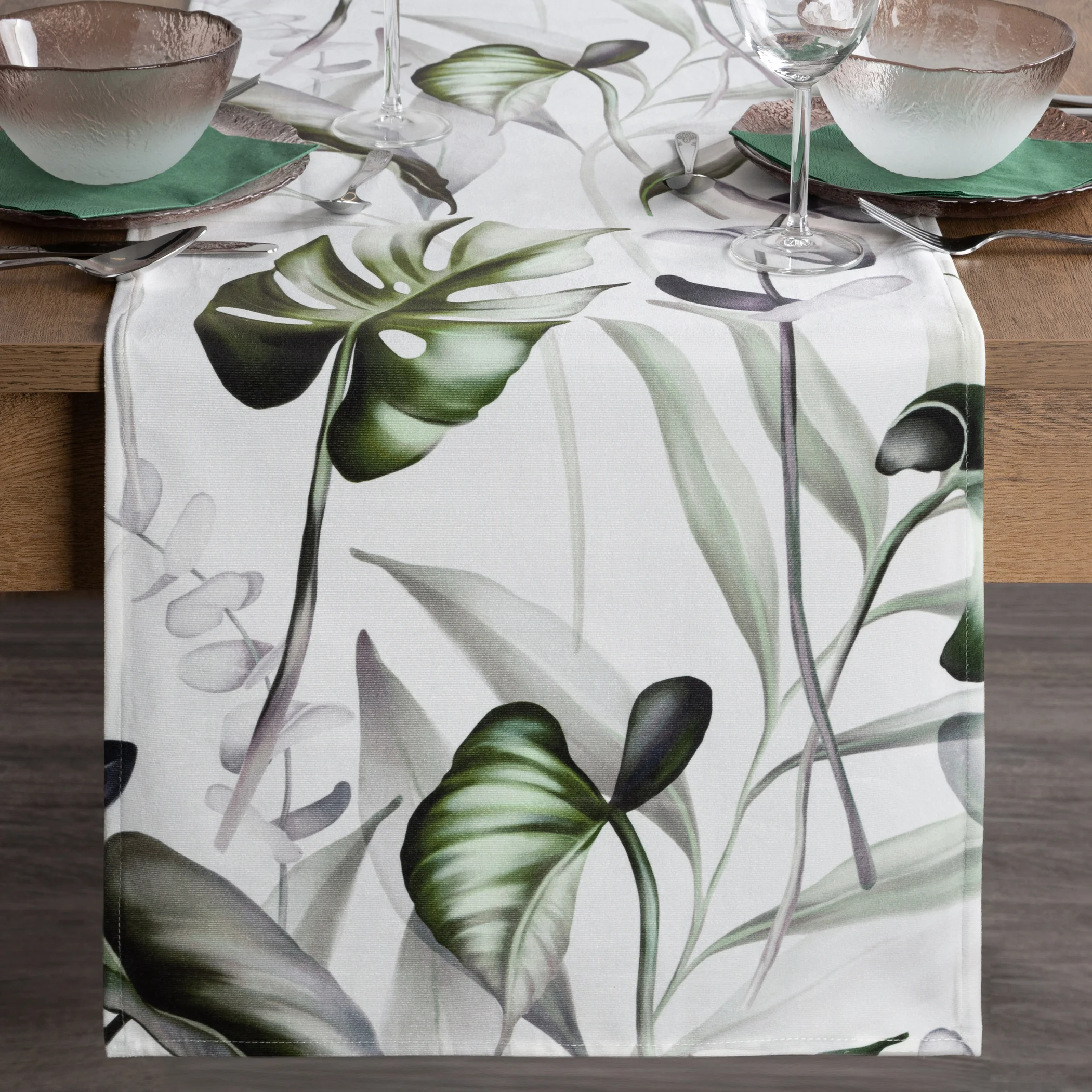 Bieżnik na stół biało, oliwkowy 40x140 cm welwetowy ELLEN zdobiony nadrukiem liści monstery DESIGN 91