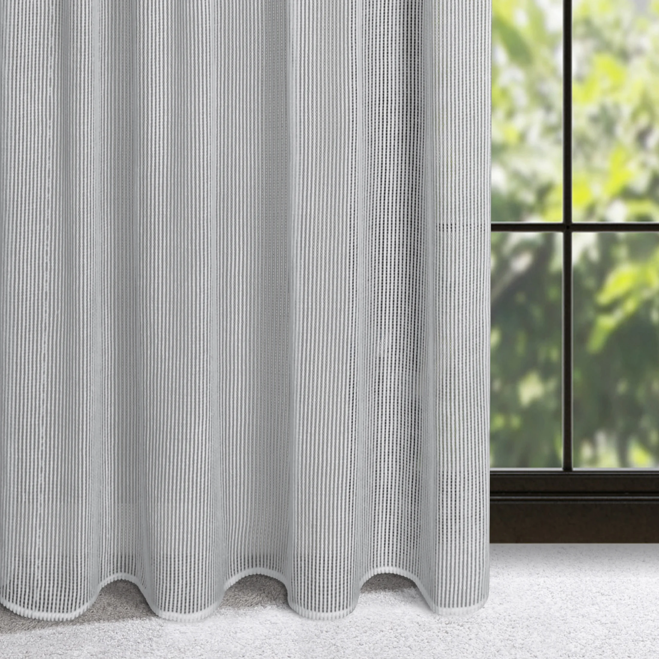 Zasłona srebrna o strukturze siateczki 135x270 cm taśma - REGINA | eurofirany