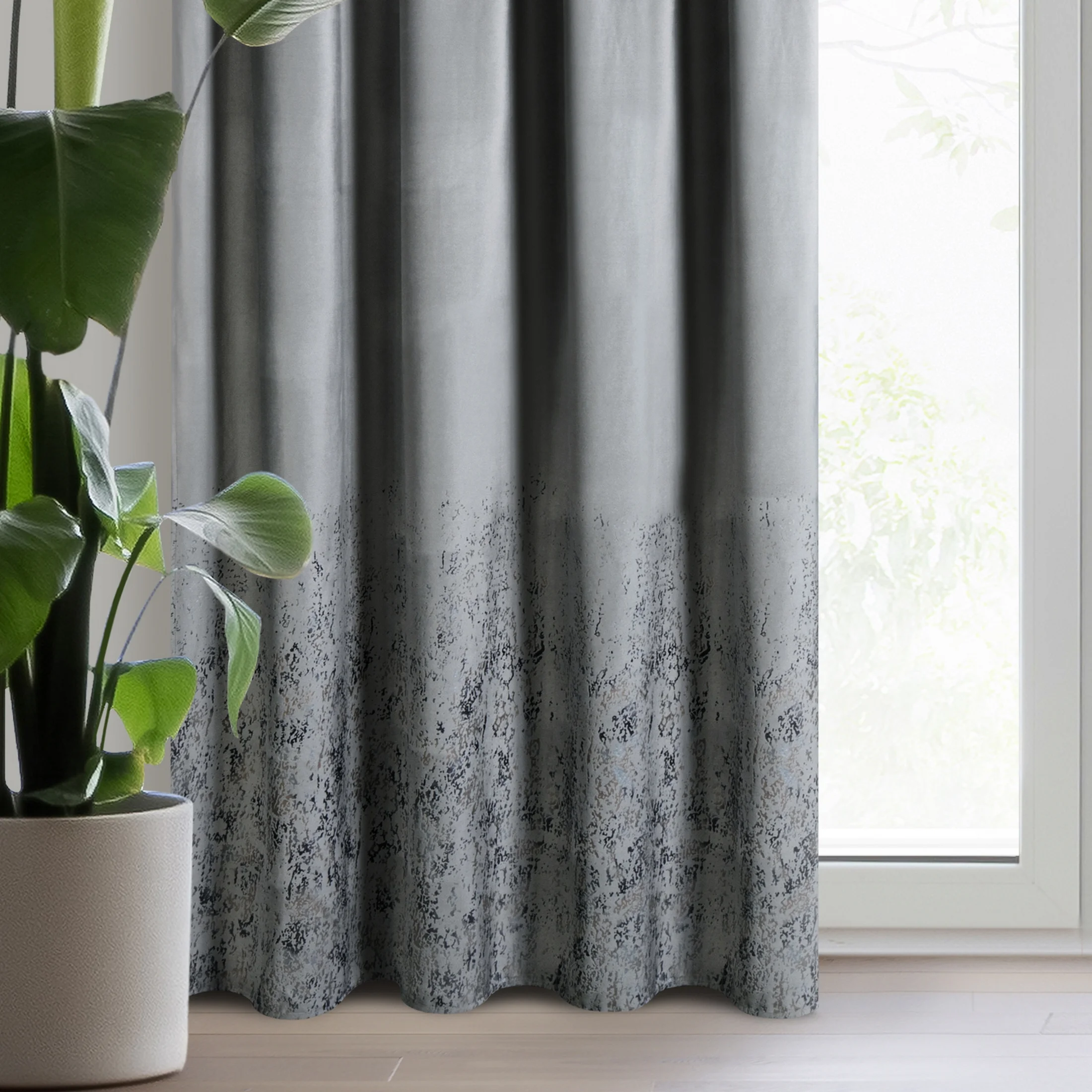 Zasłona welwetowa popielata z przecieranym wzorem 140x270 cm taśma - MIRELA | eurofirany