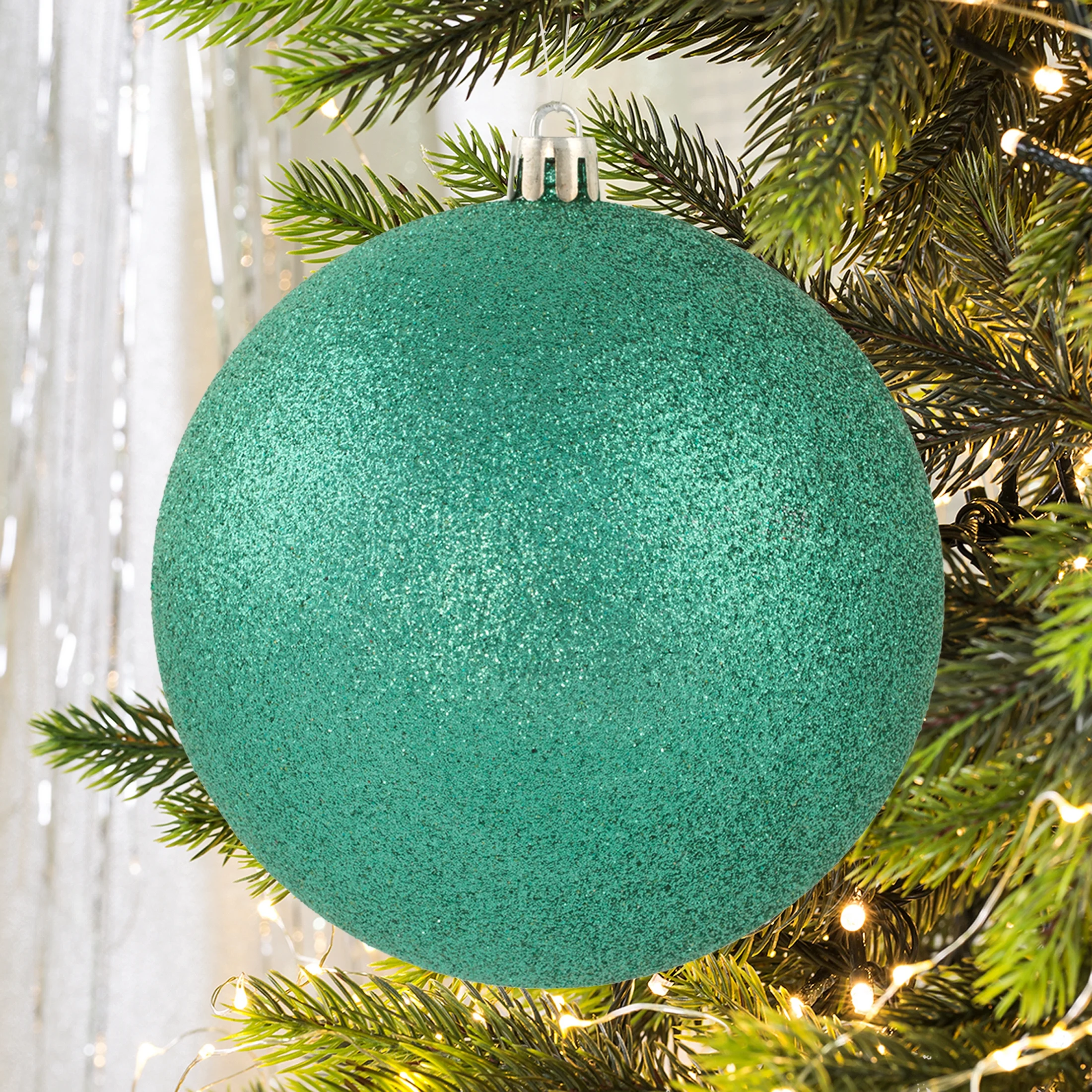 Bombka choinkowa obsypana lśniącym brokatem | eurofirany