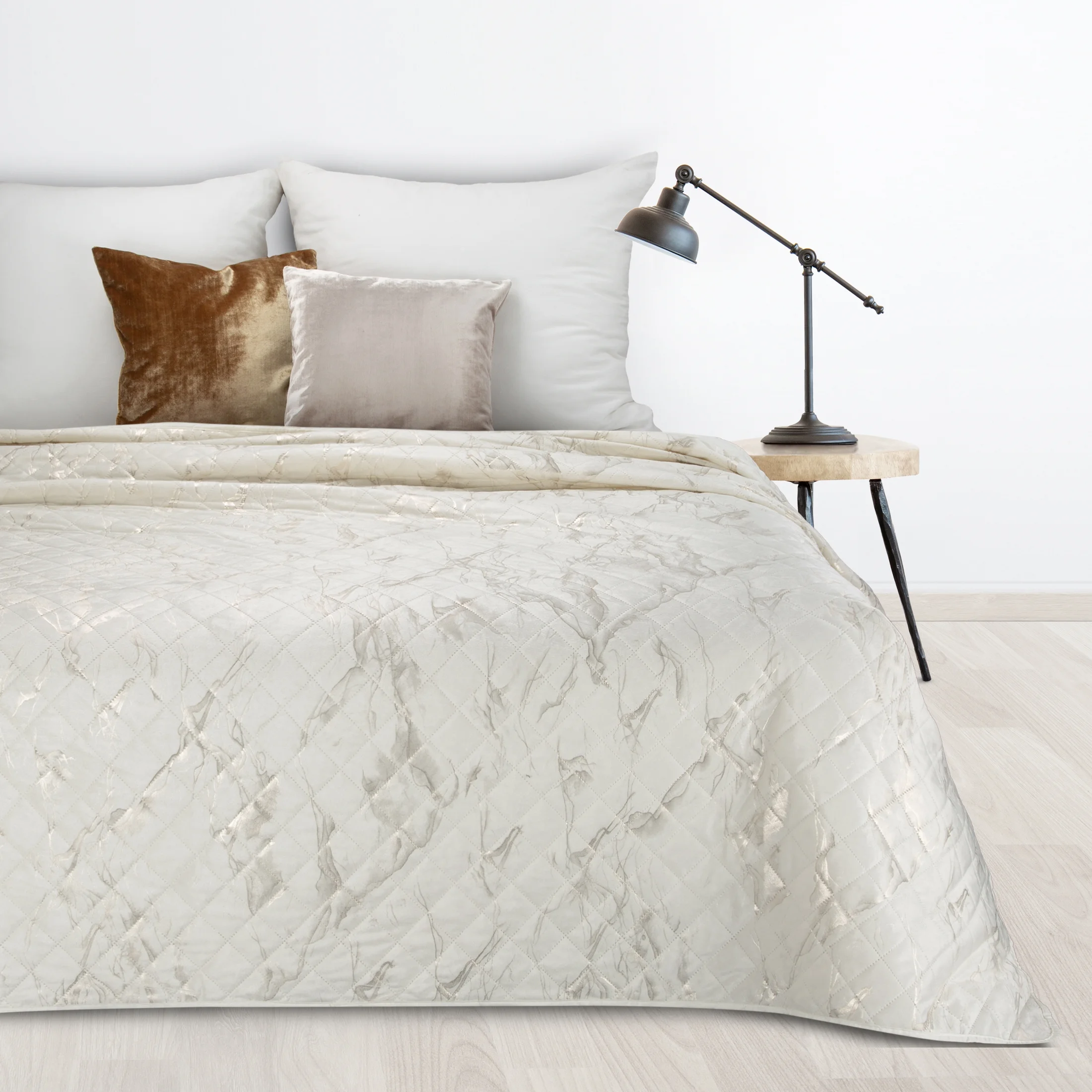 Narzuta welwetowa kremowo, złota 170x210 cm z welwetu zdobiona wzorem marmuru LUIZ 6 Design 91 | eurofirany