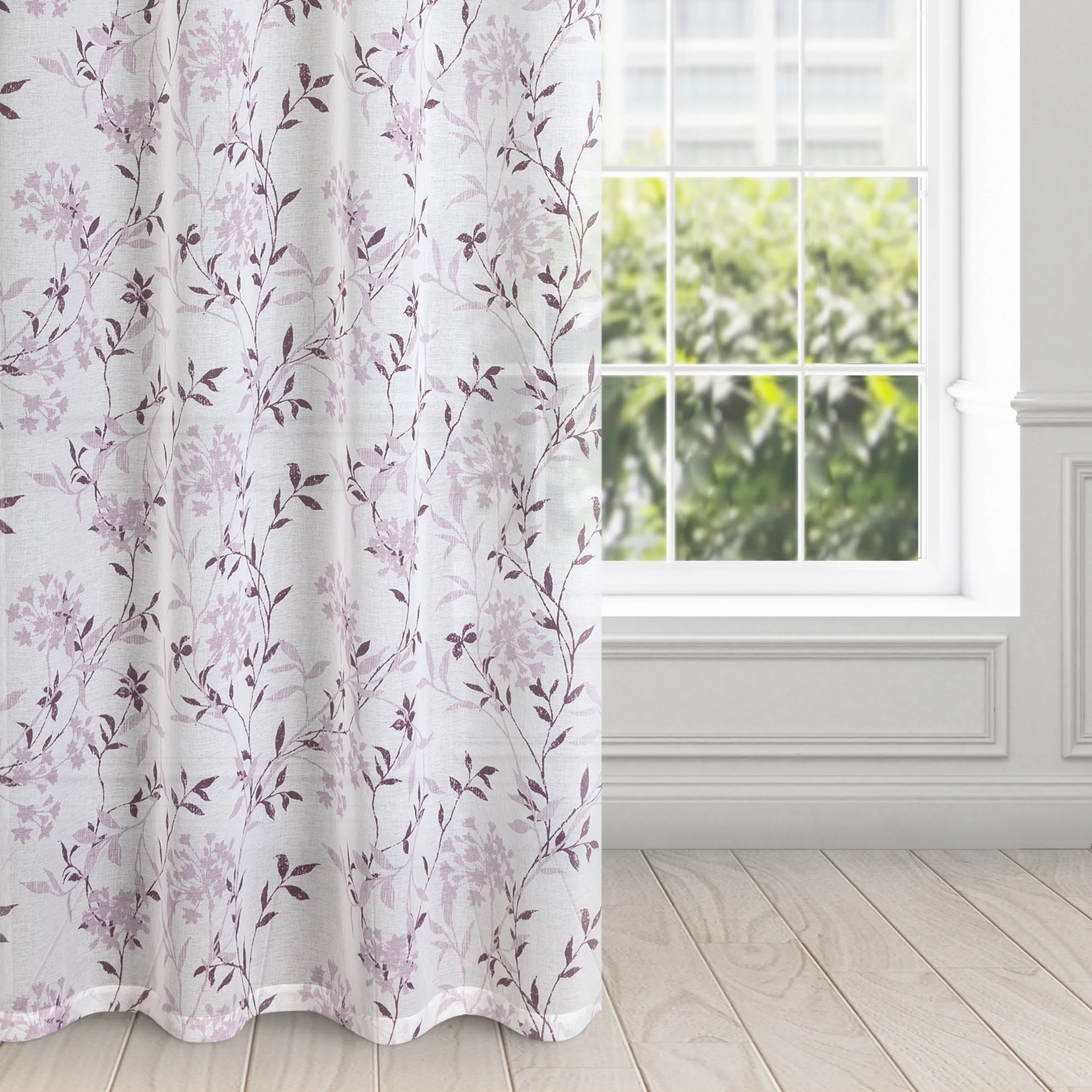 Firana biało, fioletowa półprzezroczysta z lekkiej matowej etaminy z nadrukiem kwiatów 140x250 cm przelotka FIONA | eurofirany