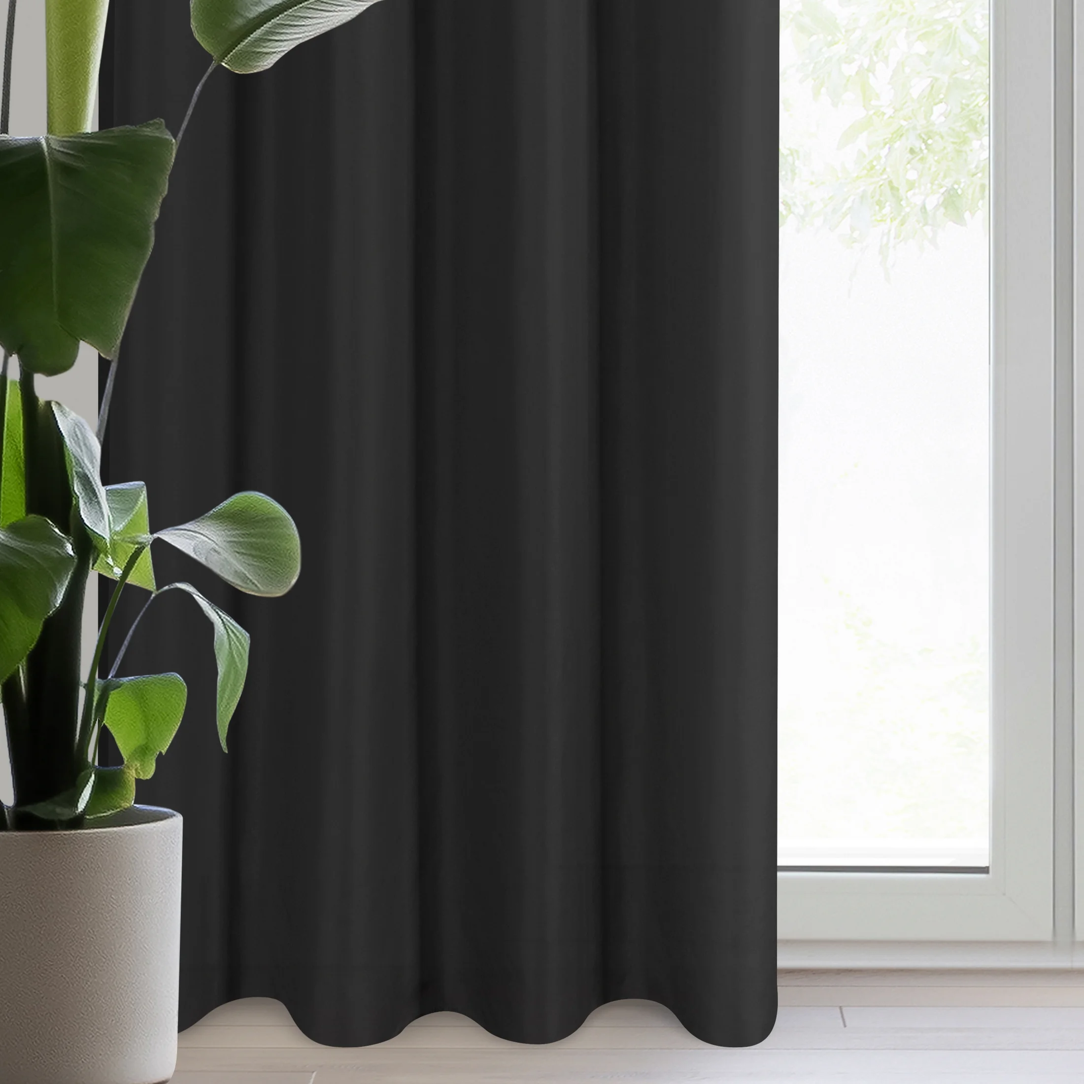 Zasłona czarna z gładkiej matowej tkaniny 140x250 cm przelotka - ADARI | eurofirany