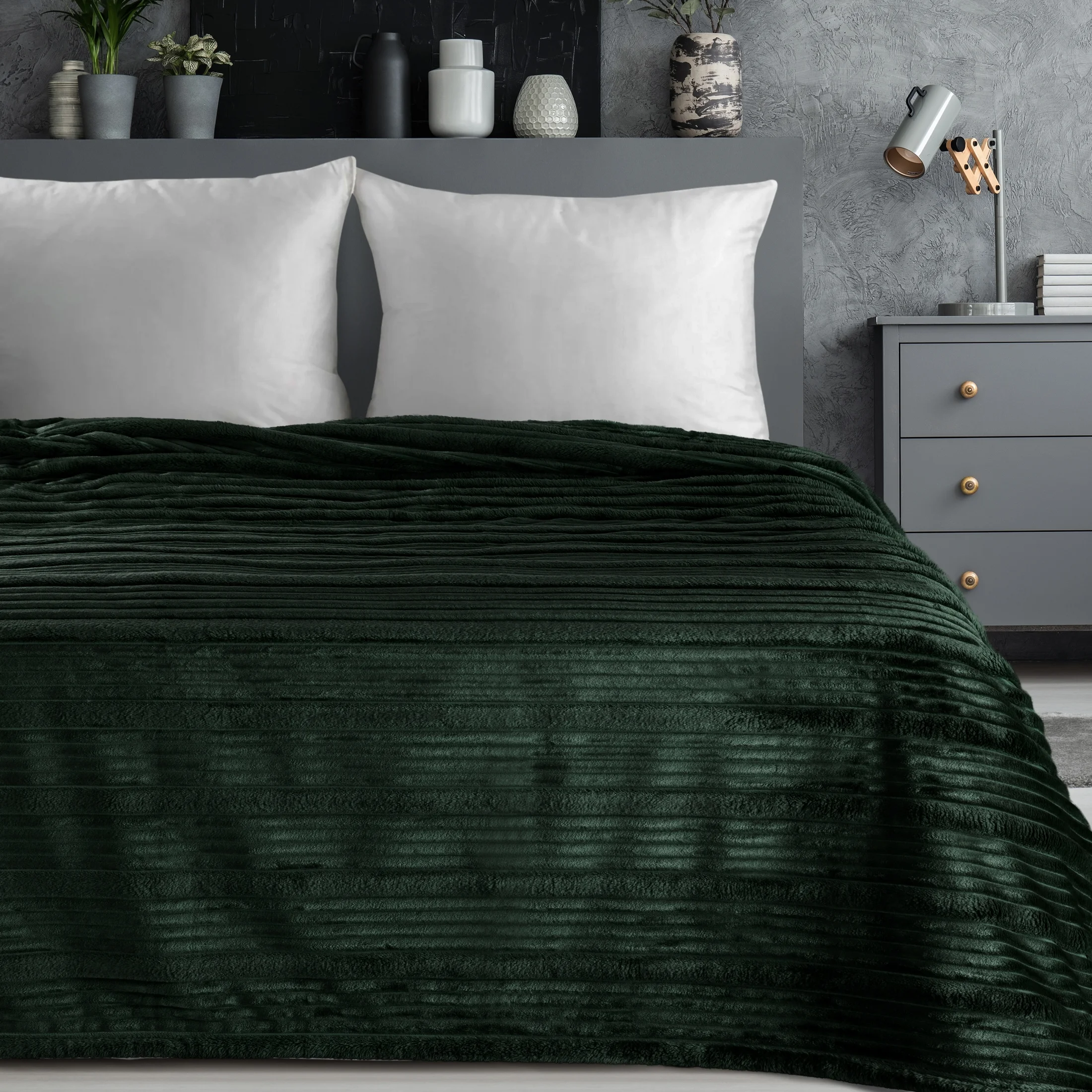 Koc 200x220 cm ciemnozielony, typu flano z wzorem 3D NINA